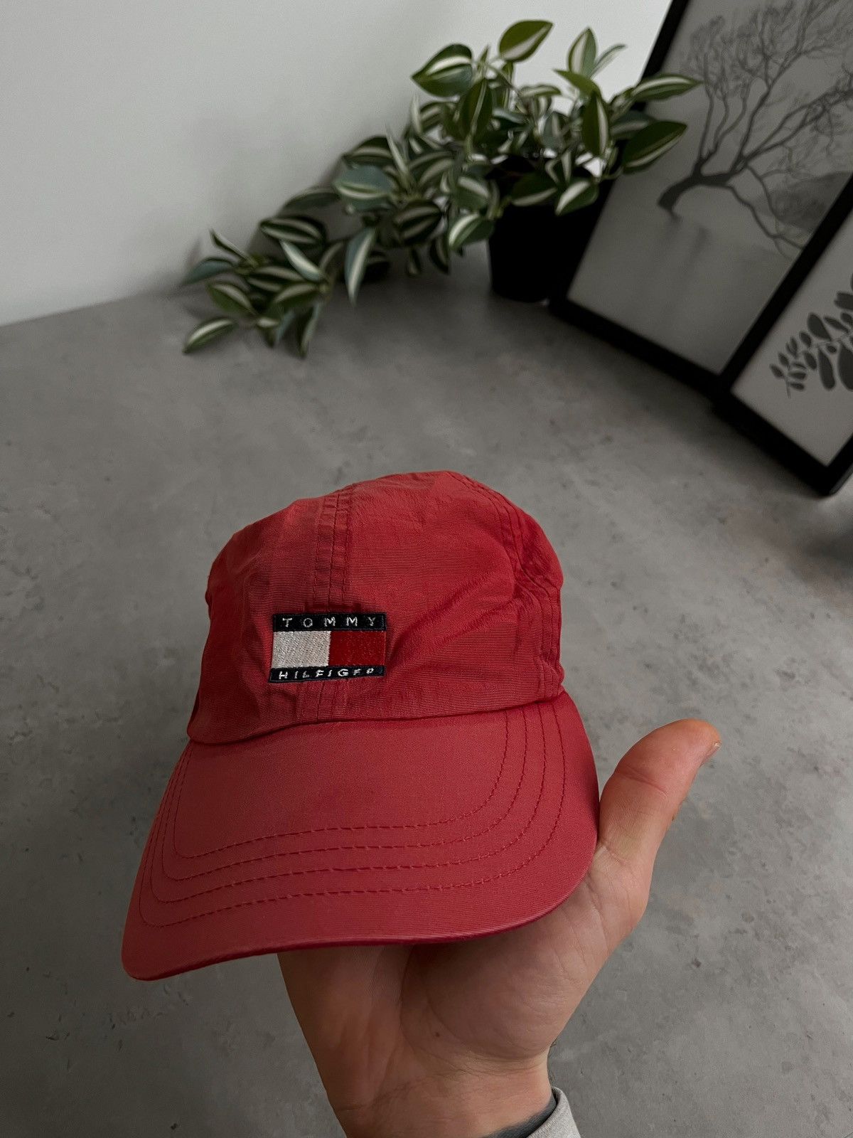 Tommy Hilfiger × Vintage VINTAGE TOMMY HILFIGER NYLON BASEBALL CAP Size ONE SIZE - 1 Thumbnail