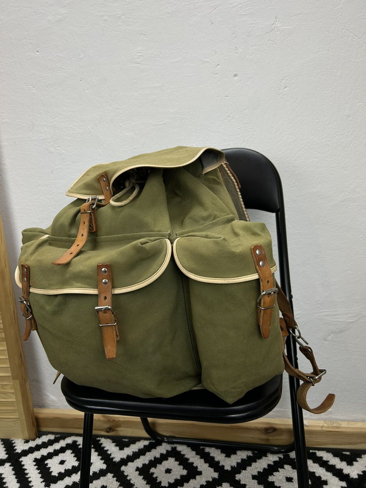 Vintage VINTAGE WILD HEERBRUGG SURVEYING SURVEY RUCKSACK Backpack Size ONE SIZE - 4 Thumbnail
