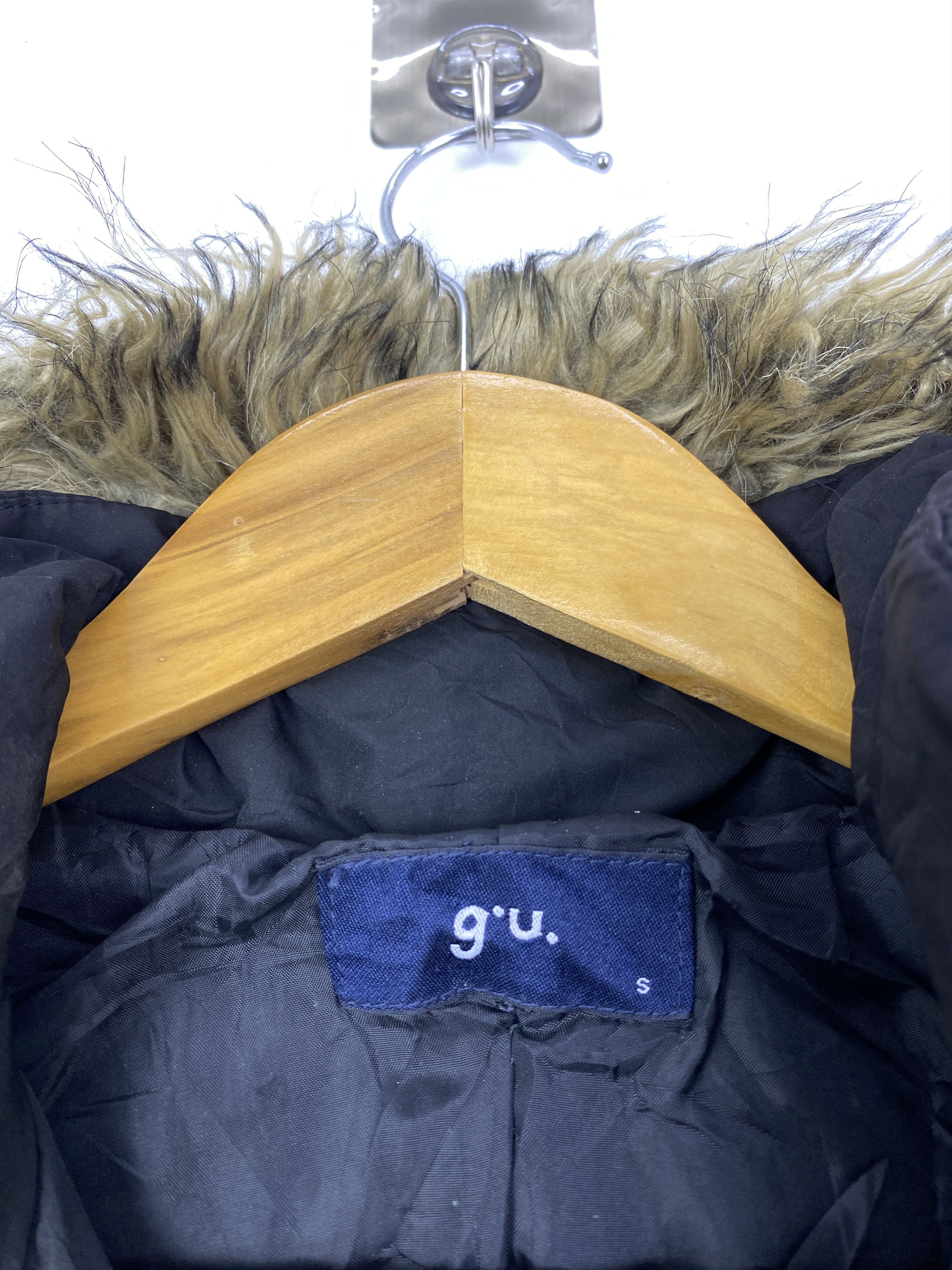 GU Vintage GU Women's Black Puffer Trimmed Hood Coat JA0212 Size US S / EU 44-46 / 1 - 5 Thumbnail