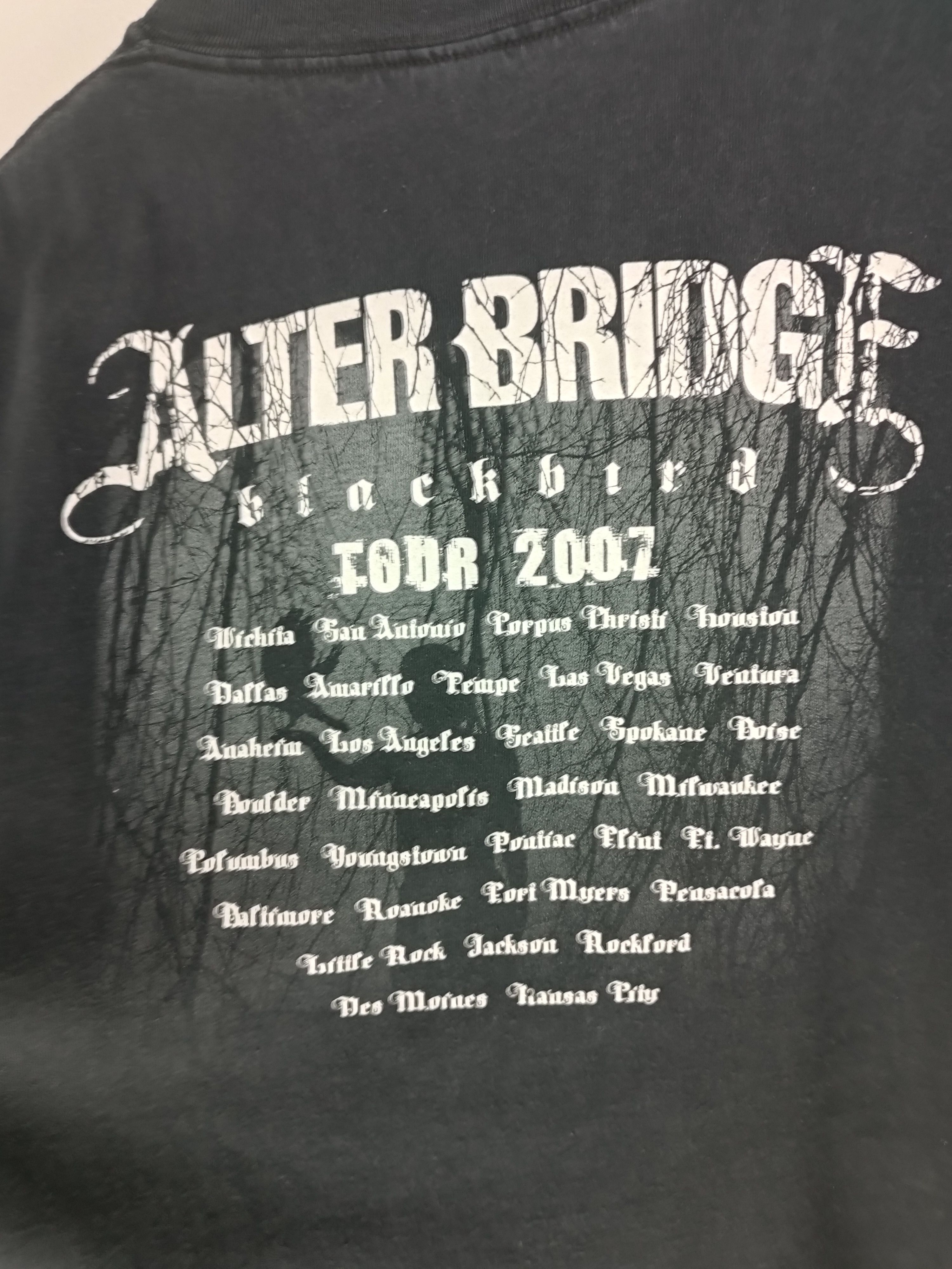 Vintage VINTAGE '07 ALTER BRIDGE TOUR TEE BENJAMIN CREED POD Size US XXL / EU 58 / 5 - 14 Thumbnail