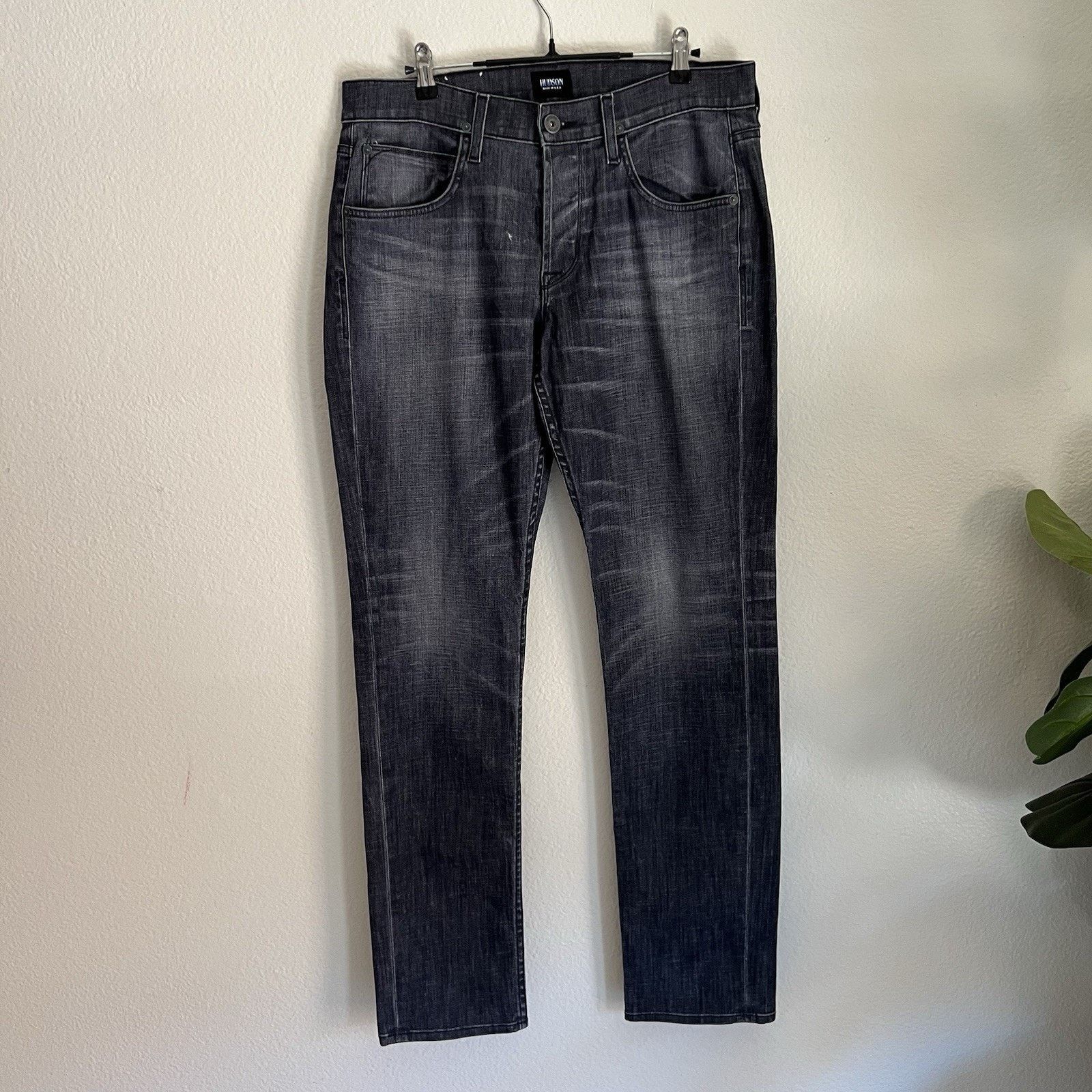 Hudson NWOT HUDSON Blake 32x33 Slim Straight Men Button Fly Size US 32 / EU 48 - 1 Thumbnail