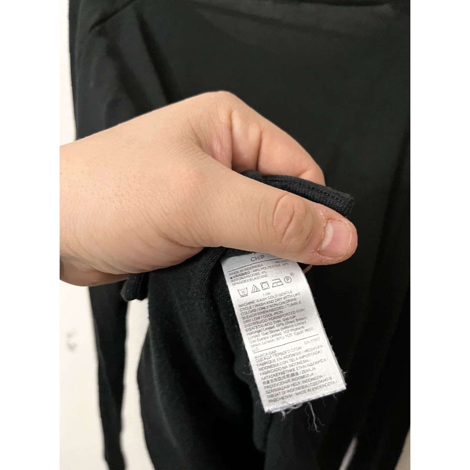 Gap GAP Raglan Long Sleeve Pullover Sweatshirt Black Size S Polyester Rayon Spandex Logo Casual Preppy Womens Size S / US 4 / IT 40 - 4 Thumbnail