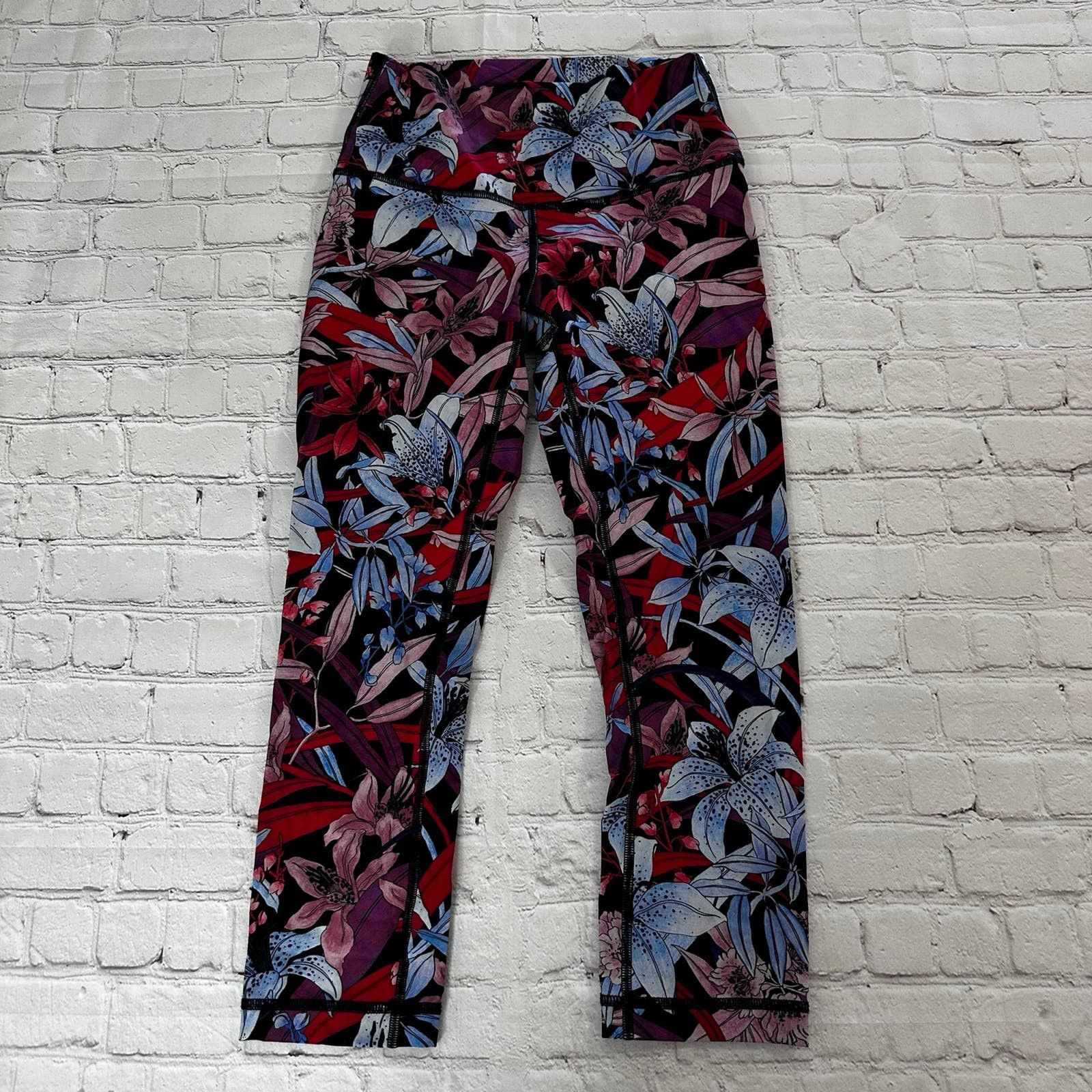Lululemon lululemon leggings size 4 Size 27" / US 4 / IT 40 - 1 Thumbnail