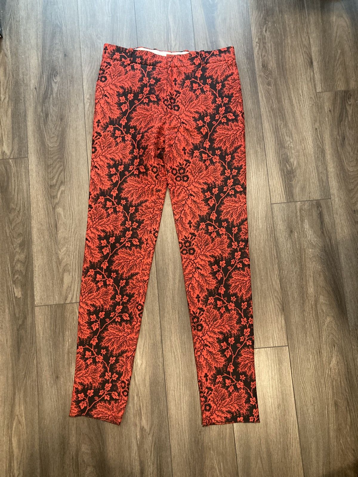 Alexander McQueen Mcqueen Red Ivy Creeper Trousers Size US 30 / EU 46 - 1 Thumbnail