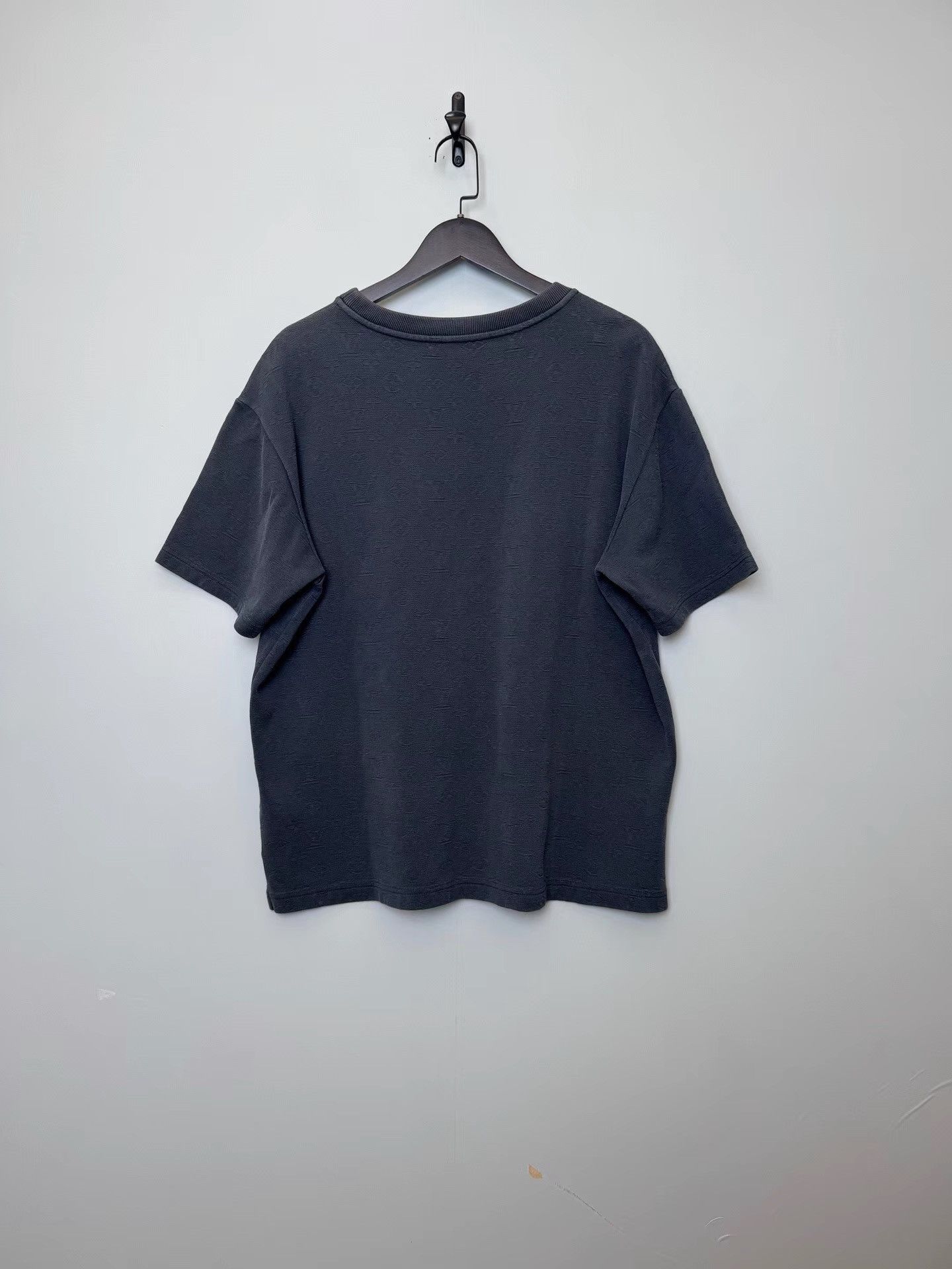 Louis Vuitton Louis Vuitton Monogram Printed Pocket Short Sleeve Tee K36 Size US XL / EU 56 / 4 - 2 Thumbnail