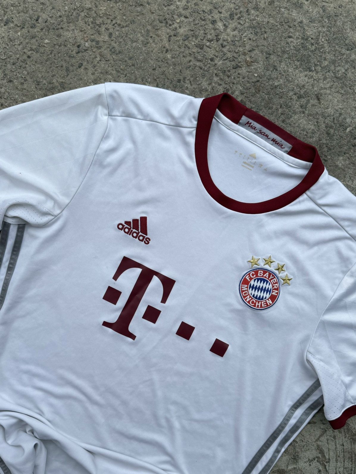 Adidas Adidas Y2K Bayern Munchen 2016 Soccer Blokecore Jersey Size US L / EU 52-54 / 3 - 4 Thumbnail
