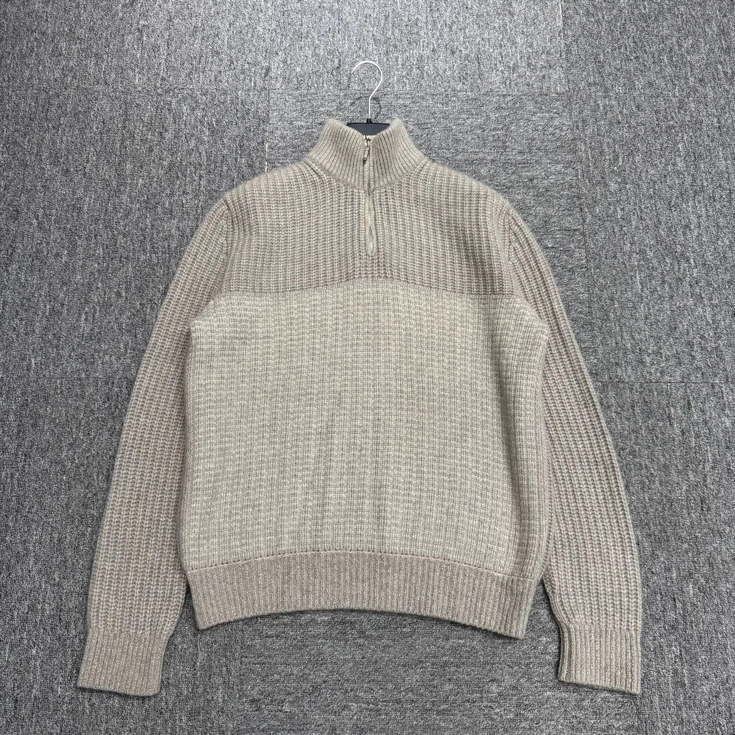 Loro Piana Gray Half-Zip High Neck Knit Sweater. Size US M / EU 48-50 / 2 - 1 Thumbnail