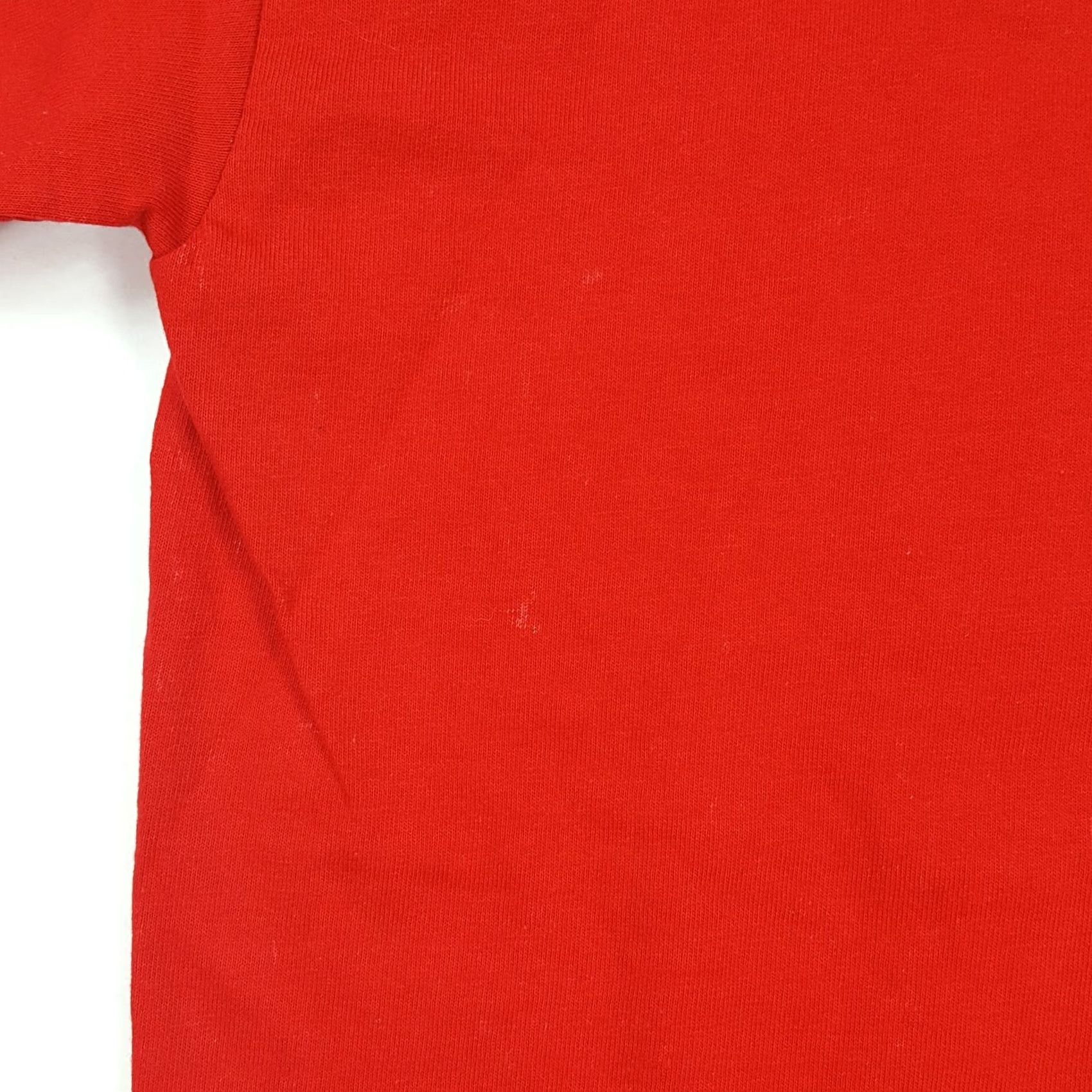 Peanuts VINTAGE Snoopy Christmas T-Shirt 90s Red Peanuts Charlie Brown Cartoon Mens S Christmas Shirt Size US S / EU 44-46 / 1 - 5 Thumbnail