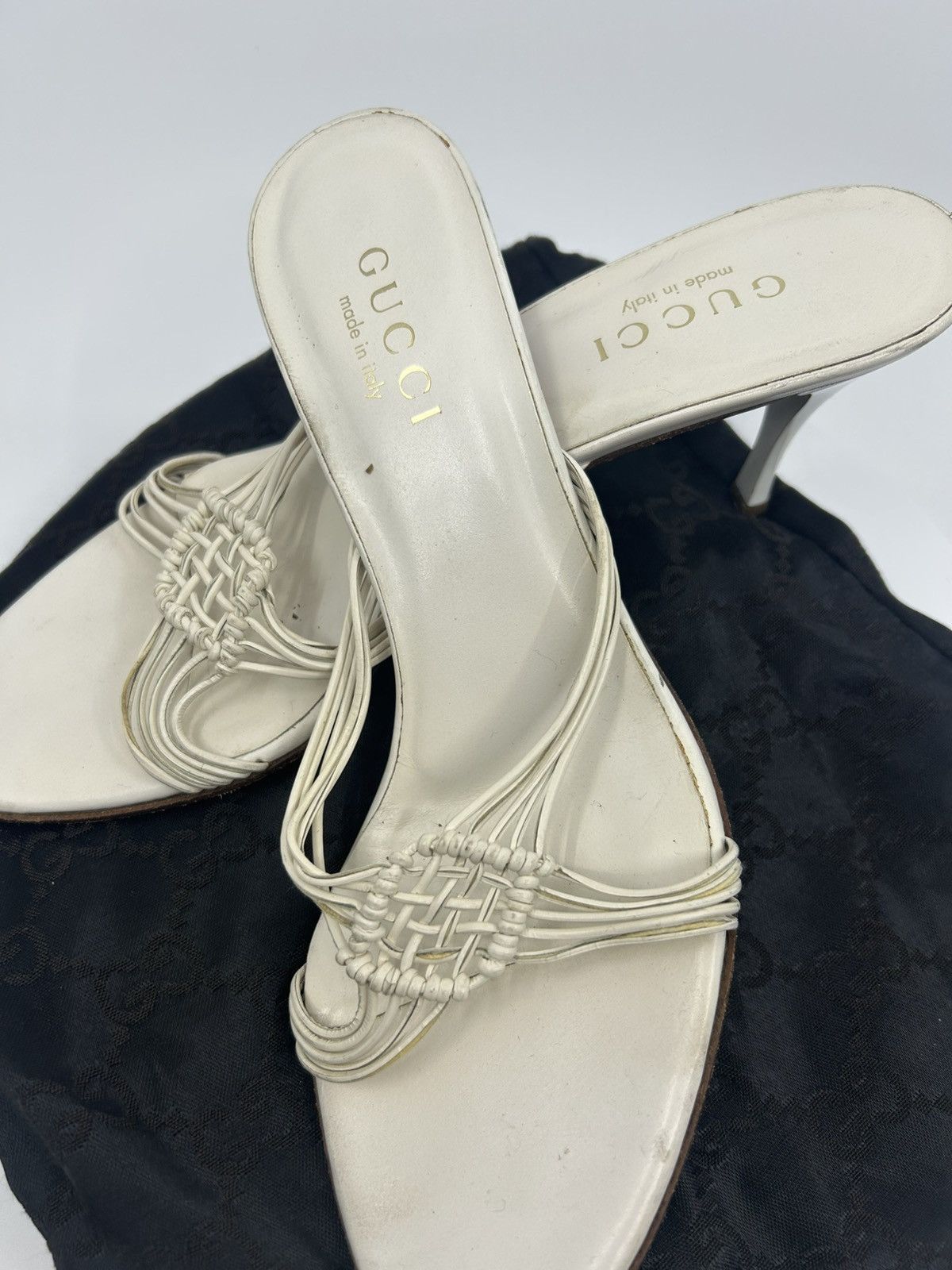 Gucci Gucci white woven leather mules Size US 7.5 / IT 37.5 - 2 Thumbnail
