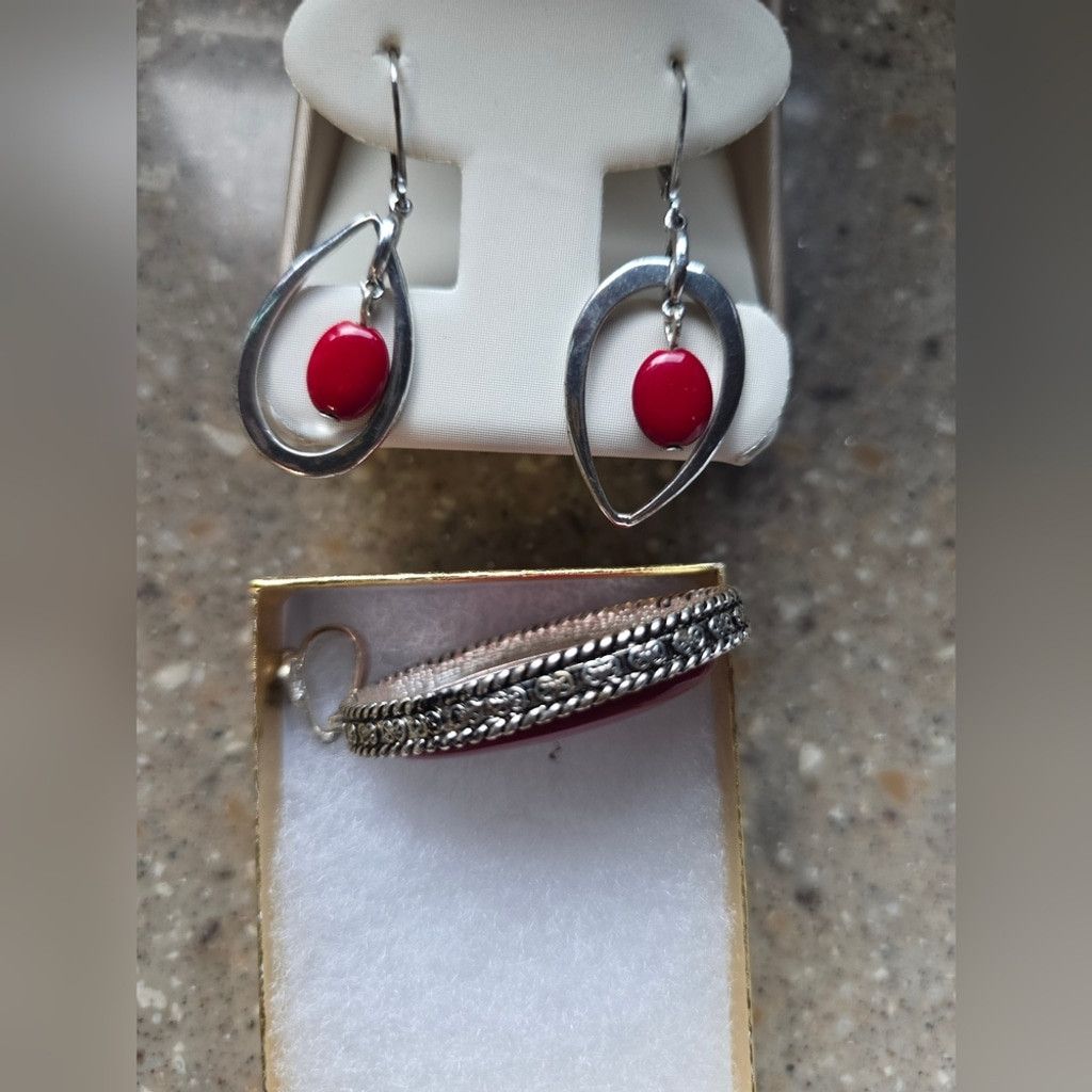The Unbranded Brand Vintage Elegant Red Jewelry Set with Silver Accents Size ONE SIZE - 4 Thumbnail