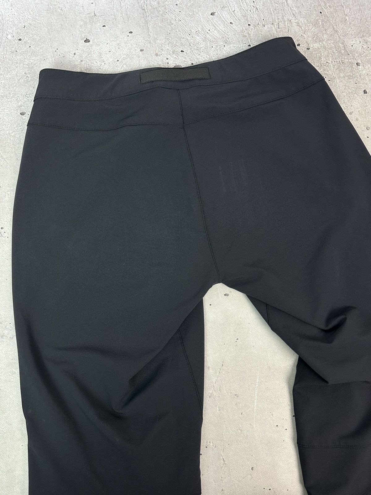 Mountain Equipment Mountain Equipment Chamois Outdoor Multipocket Tracking Pant Size 28" / US 6 / IT 42 - 9 Thumbnail