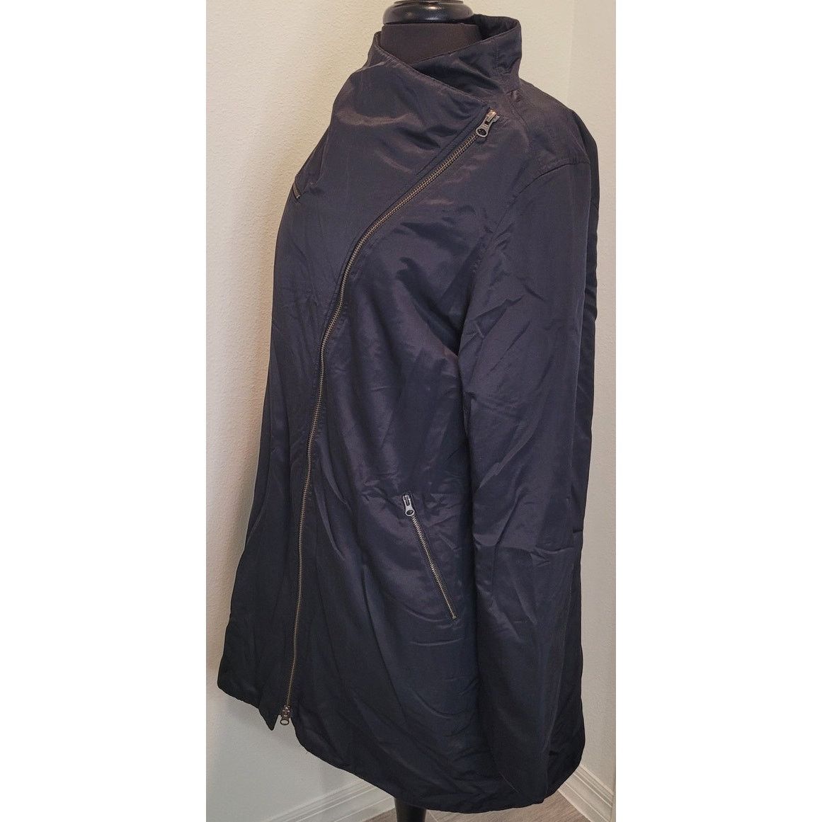 Eileen Fisher Eileen Fisher Black Fleece-Lined Moto Jacket Outerwear M Size M / US 6-8 / IT 42-44 - 3 Thumbnail