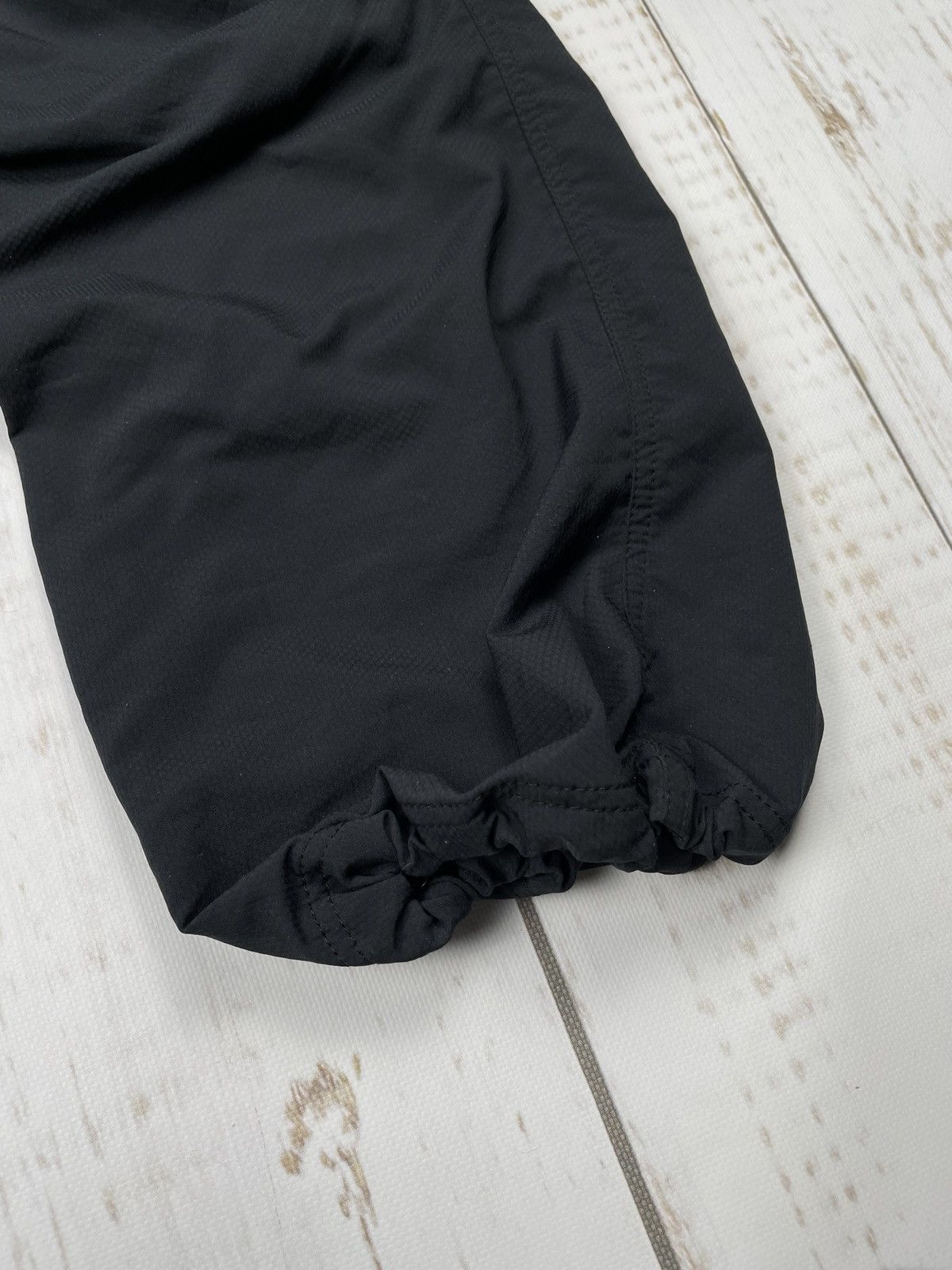Japanese Brand Nike Vintage Nylon Pants Baggy Size US 32 / EU 48 - 2 Thumbnail
