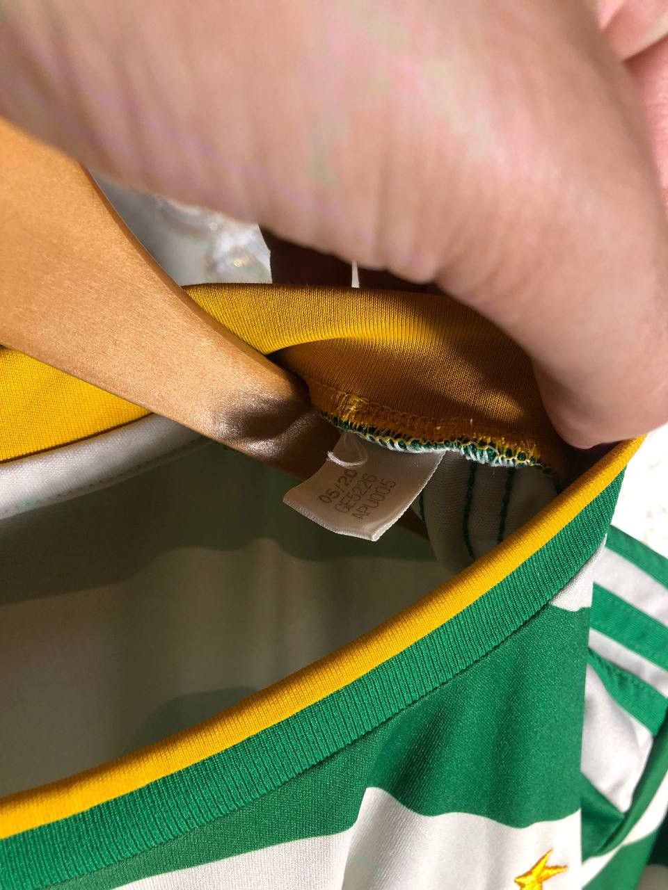 Adidas VINTAGE ADIDAS FC CELTIC SCOTLAND SOCCER JERSEY RETRO Y2K Size US L / EU 52-54 / 3 - 9 Thumbnail