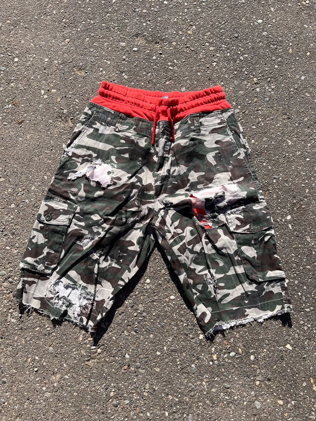 Vintage NovocentoNovantanove distressed camo layered hybrid shorts Size US 34 / EU 50 - 1 Thumbnail