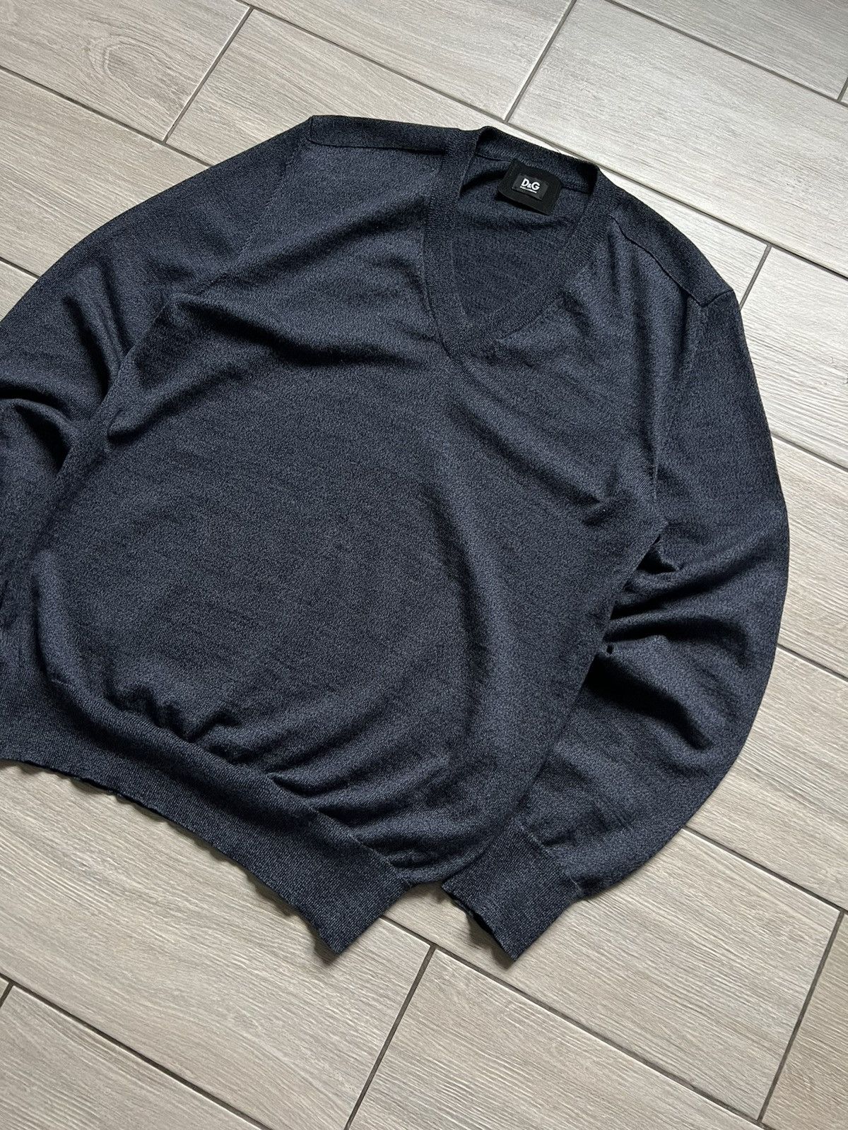Dolce & Gabbana Dolce & Gabbana Vintage Wool Sweater V-Neck Size US XL / EU 56 / 4 - 2 Thumbnail