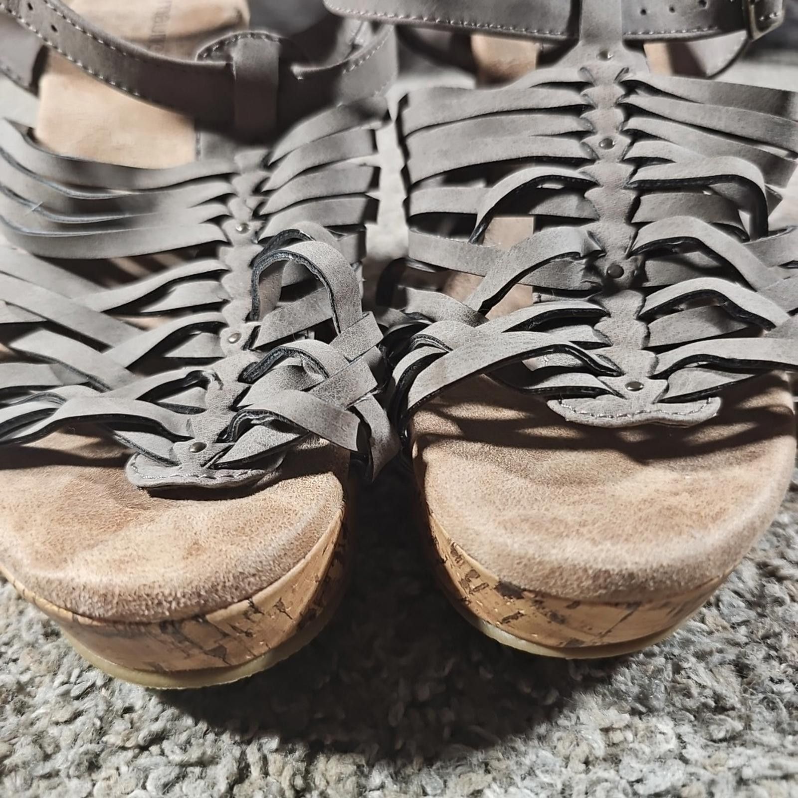 Other Maurices 66838 Jennifer Wedge Heel Sandals 7M Size US 7 / IT 37 - 3 Thumbnail