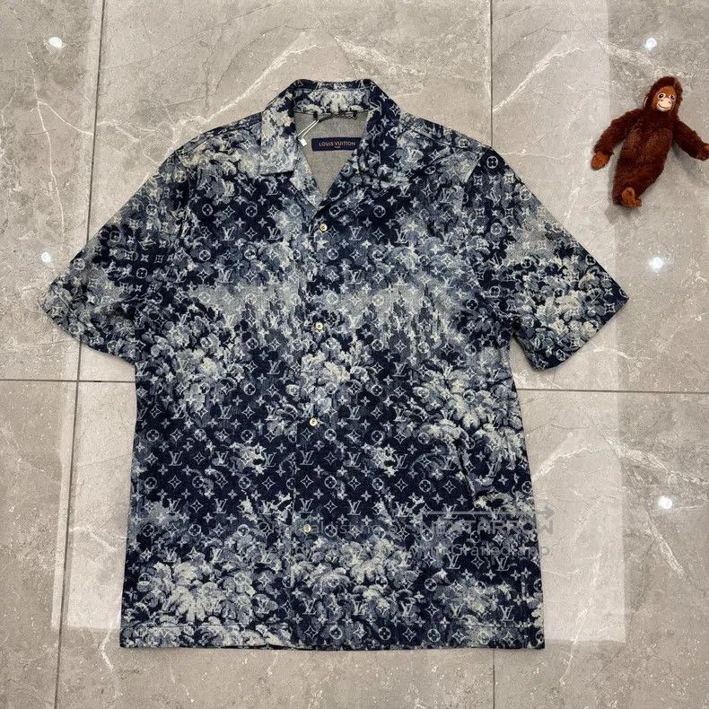 Louis Vuitton Louis Vuitton Tapestry short-sleeved shirt Size US M / EU 48-50 / 2 - 1 Thumbnail