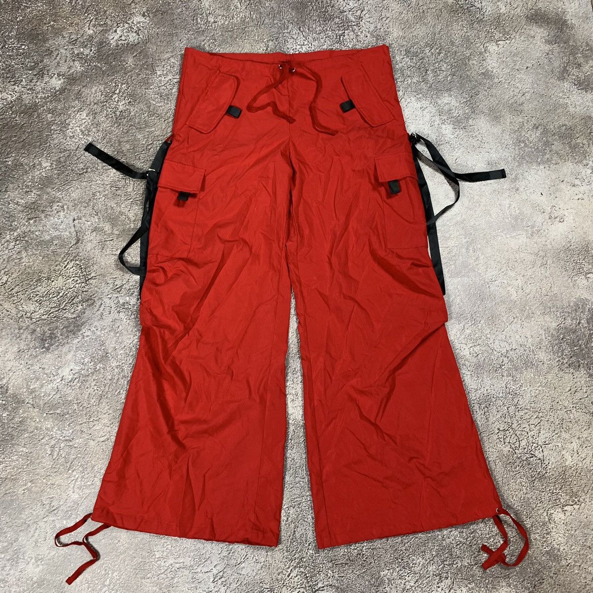 Vintage Y2K Red Baggy Cargo Pants Bondage Straps Techwear Logo 34 Size 34" / US 12 / IT 48 - 1 Thumbnail