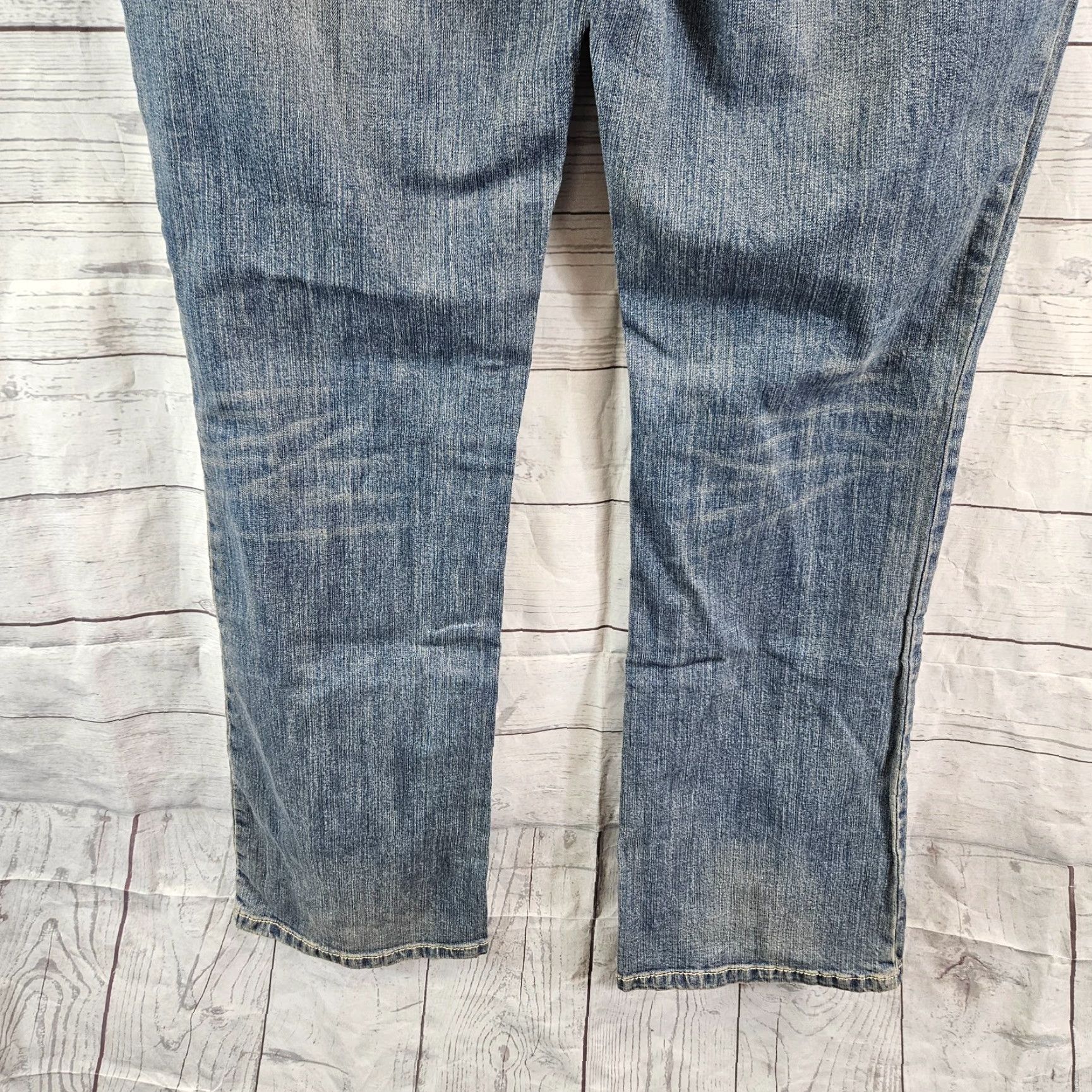 Mossimo Mossimo Womens Bootcut Jeans Sz 17R Blue Medium Wash Mid Rise Jeans Size 38" / US 16 / IT 52 - 5 Thumbnail