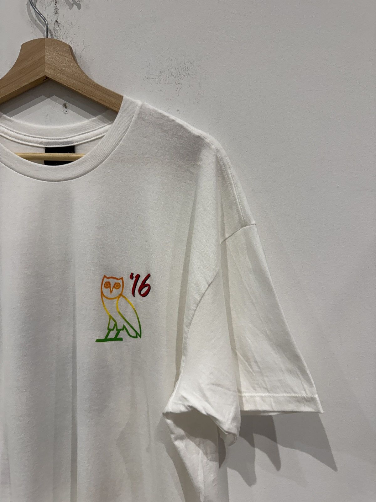October's Very Own OVO Carabana 2016 Shirt White Size: XXL Size US XXL / EU 58 / 5 - 2 Thumbnail