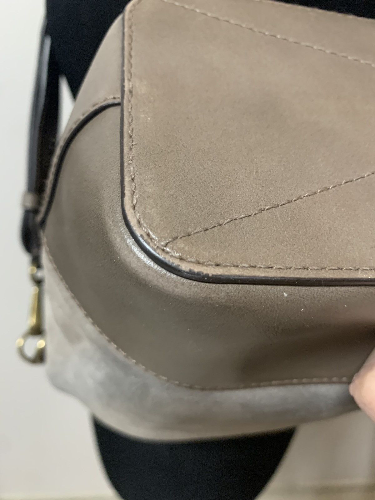 Polo Ralph Lauren Polo Ralph Lauren Tote Handbag Beige in Taupe Suede Size ONE SIZE - 12 Thumbnail