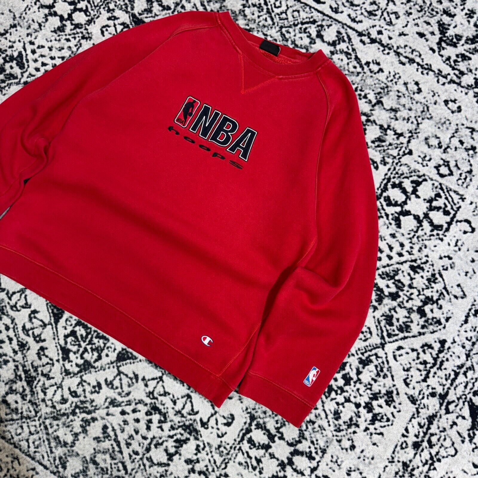 Champion × Vintage Champion Red Cotton Crewneck Size M NBA 90s Jordan T-Shirt Size US M / EU 48-50 / 2 - 2 Thumbnail