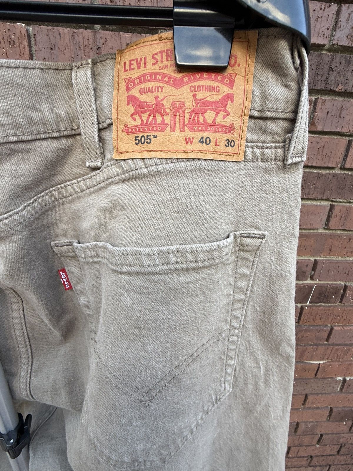 Levi's Levis 505 Jeans Mens 40 X 30 Khaki Straight Leg Tan Denim Size US 40 / EU 56 - 3 Thumbnail