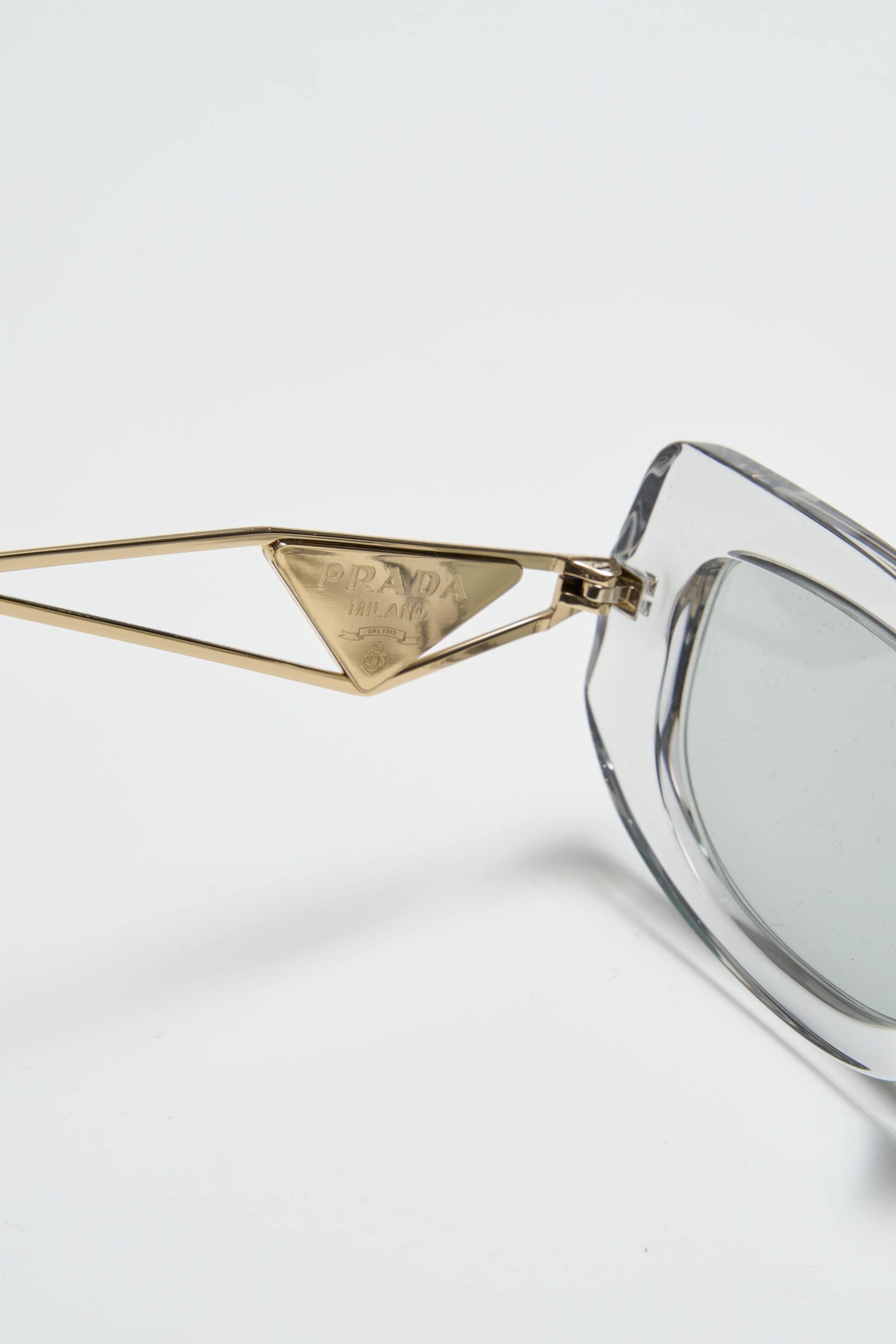 Prada PRADA 0PR 14YS 12R50K SUNGLASSES Size ONE SIZE - 2 Thumbnail