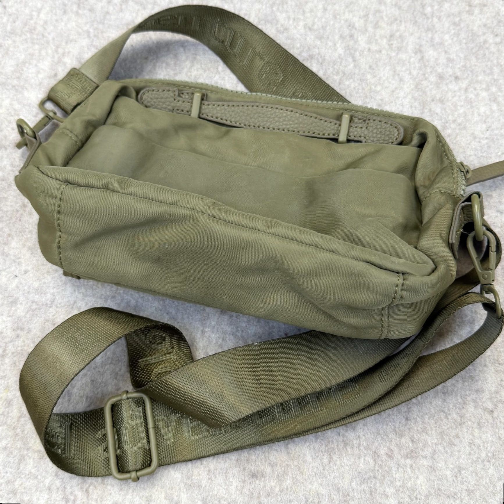 Vintage Travel Crossbody Bag Unisex Small Green Adjustable Strap Zip Pockets Detachable Size ONE SIZE - 6 Thumbnail