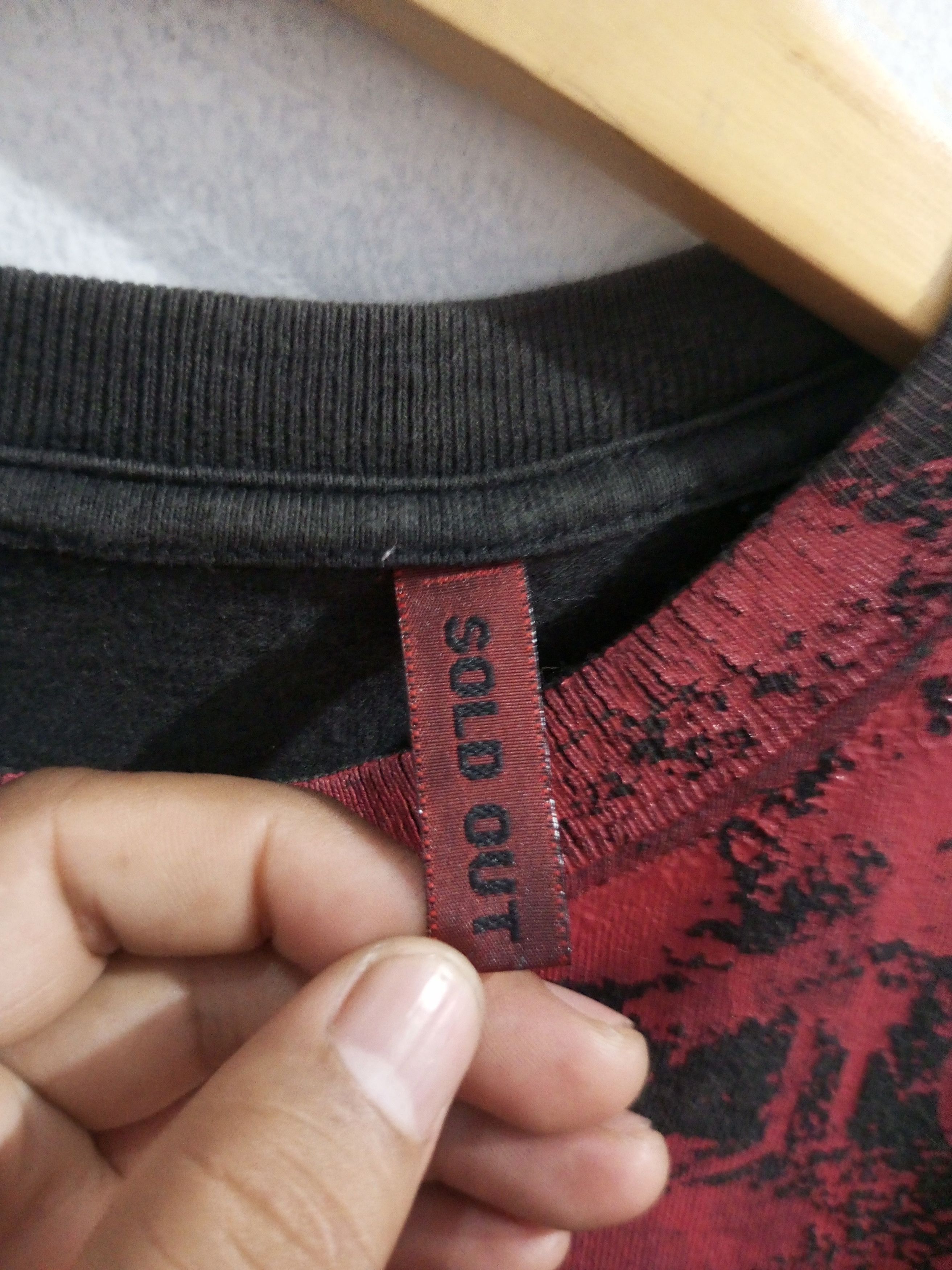 20471120 Vintage sold out poem over print sun fadded tee Size US M / EU 48-50 / 2 - 11 Thumbnail