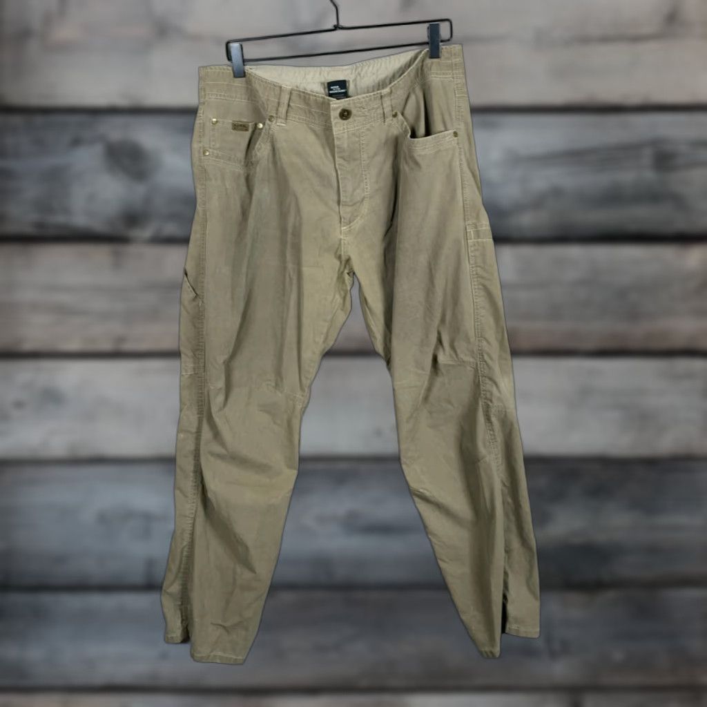 Vintage VINTAGE Kuhl Revolvr Men's Pants Casual Chino 36 x 30 Green Outdoor Nature Size US 36 / EU 52 - 1 Thumbnail
