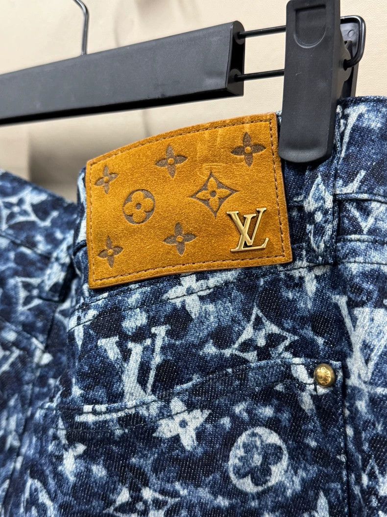Louis Vuitton Louis Vuitton FW23 Full Logo Hem Slit Jeans Size US 29 - 5 Thumbnail