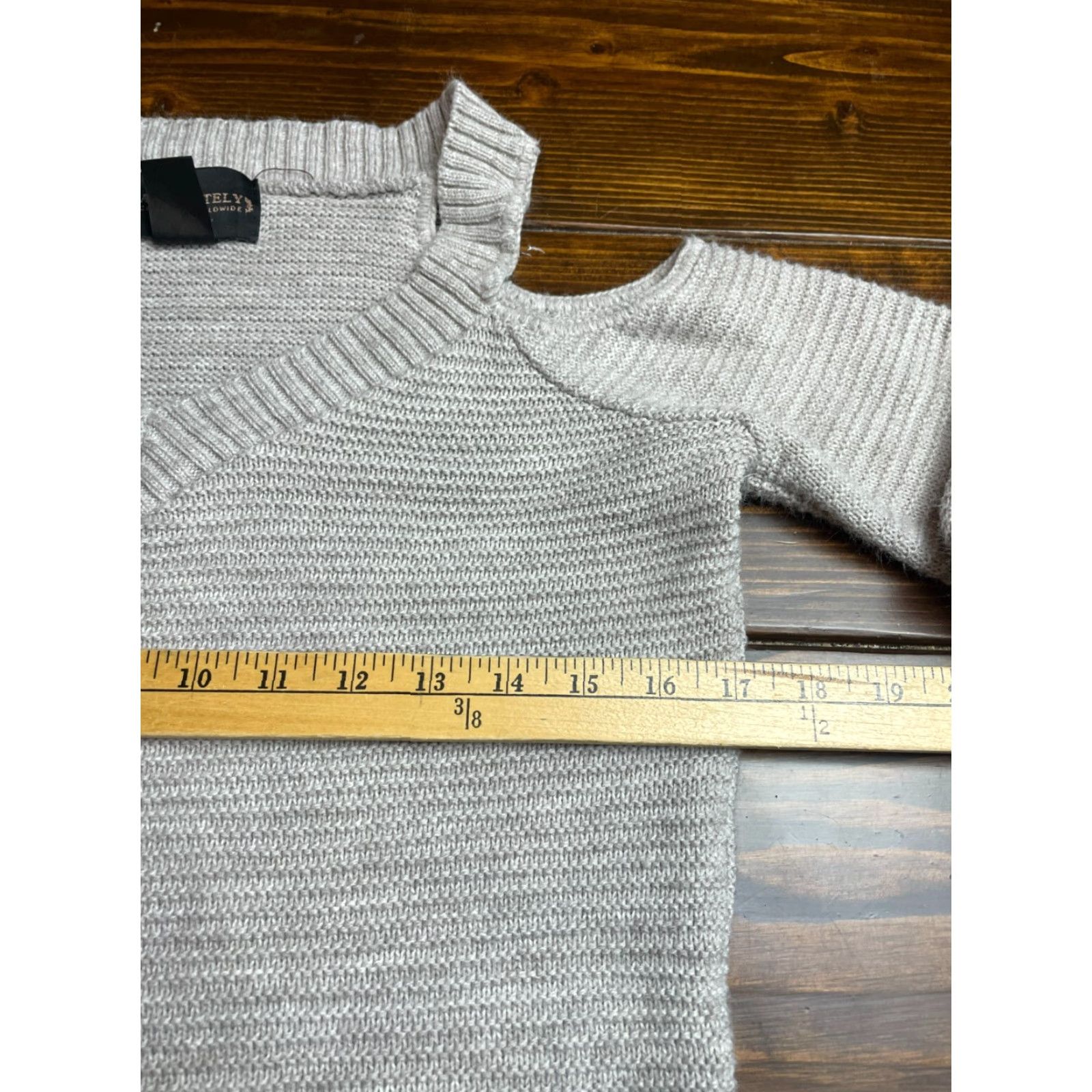 Vintage Absolutely Sweater Women's Size Small? Gray Cold Shoulder Pullover Size S / US 4 / IT 40 - 3 Thumbnail