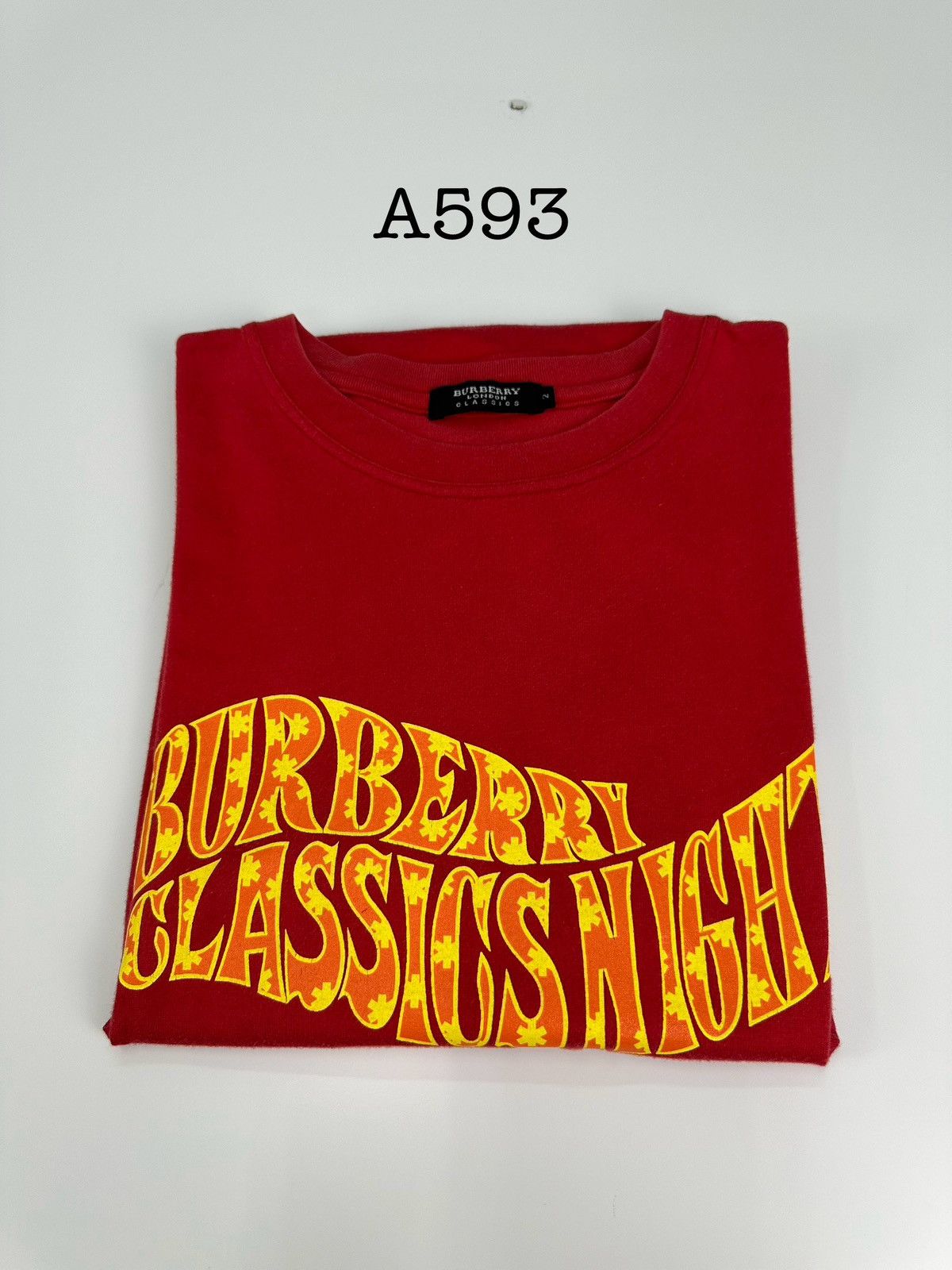 Burberry Burberry London Classic Night Tshirt A593 Size US S / EU 44-46 / 1 - 11 Thumbnail