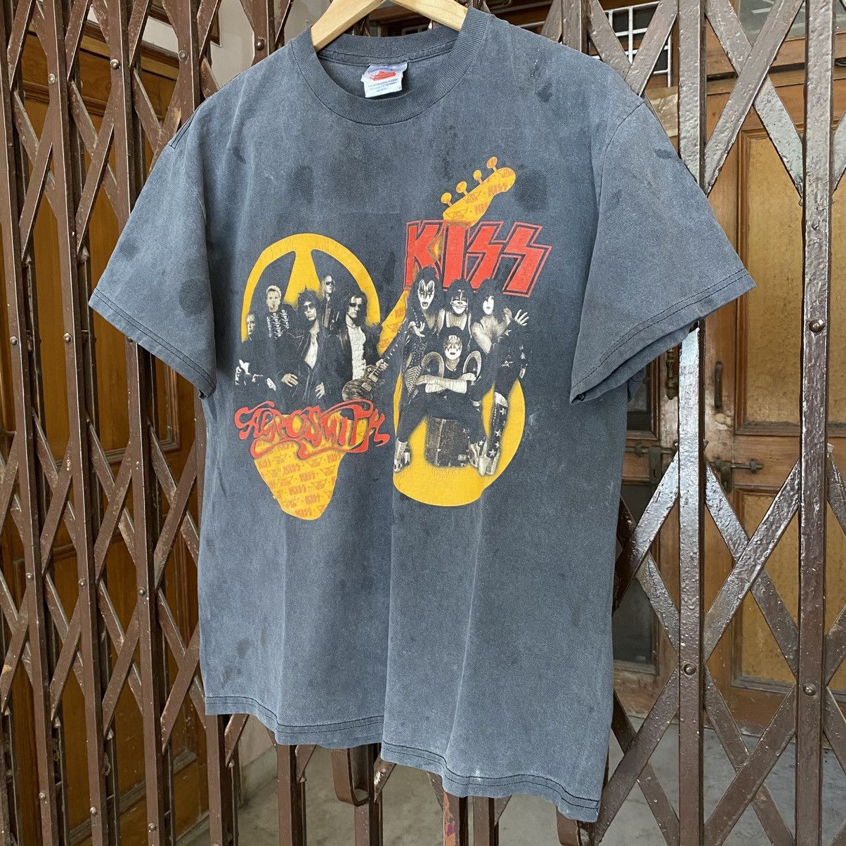 Band Tees Vintage 2003 Aerosmith and KISS joint tour T-shirt Size US L / EU 52-54 / 3 - 2 Thumbnail
