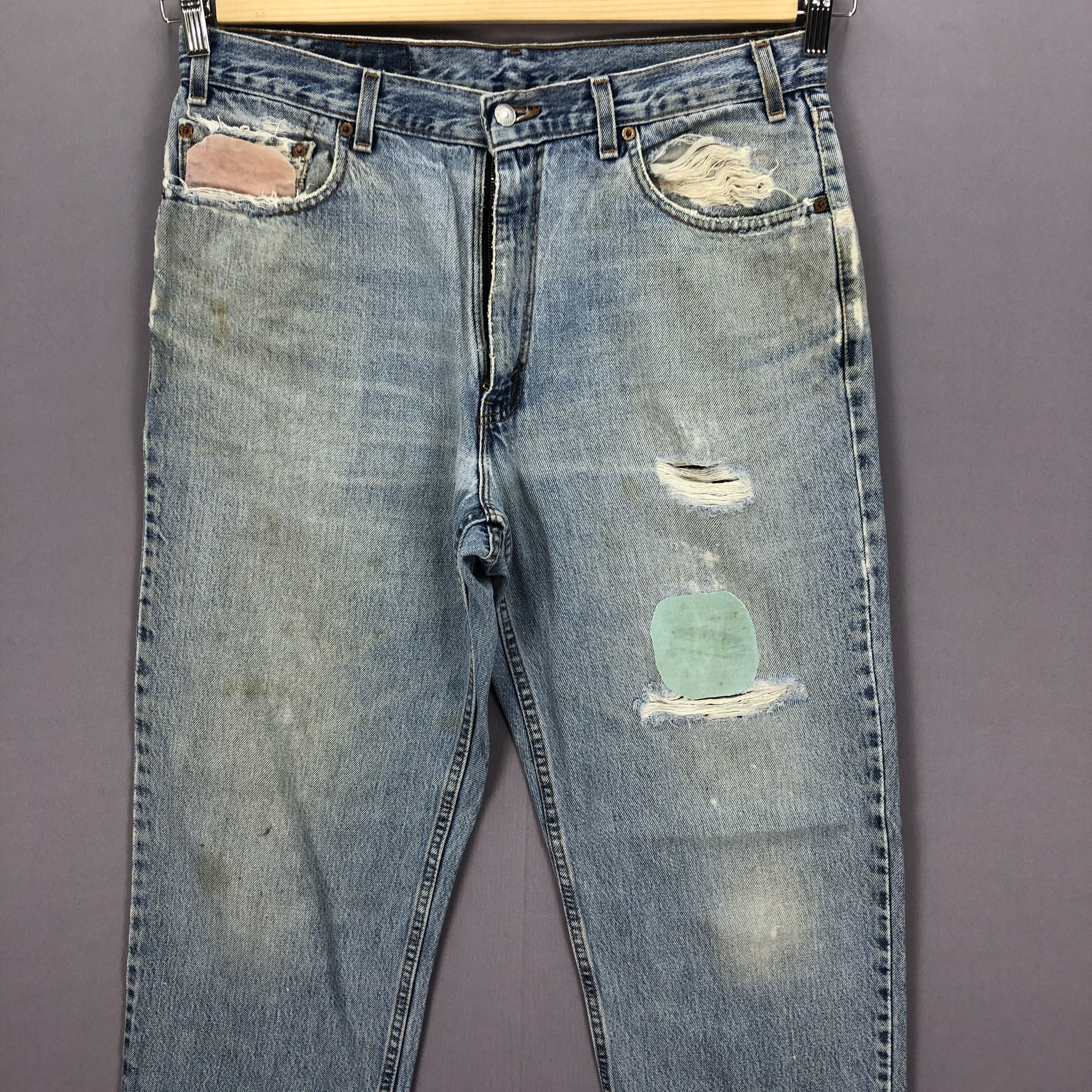 Levi's Vintage Levis 550 Light Wash Jeans Distressed Levi's Denim Size US 32 / EU 48 - 3 Thumbnail
