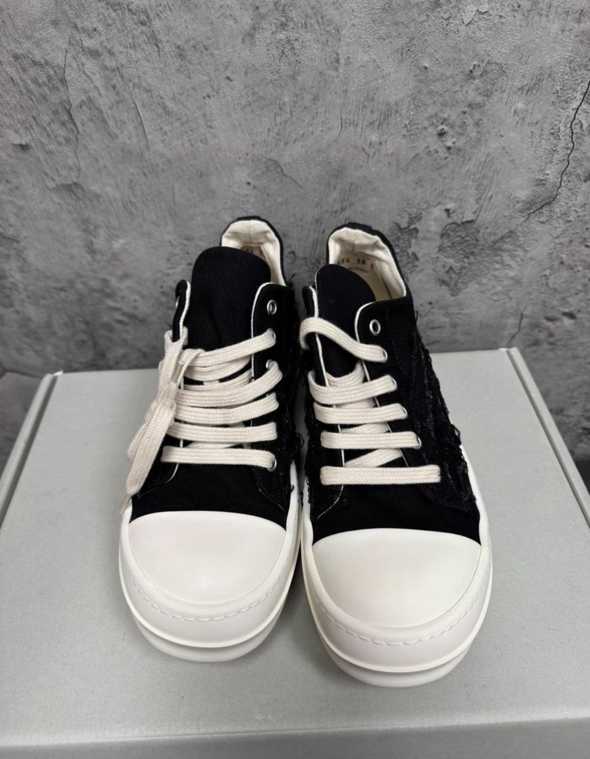 Rick Owens Rick Owens DRKSHDW Slash Cut Low Canvas Sneakers K37 Size US 8 / IT 38 - 3 Thumbnail