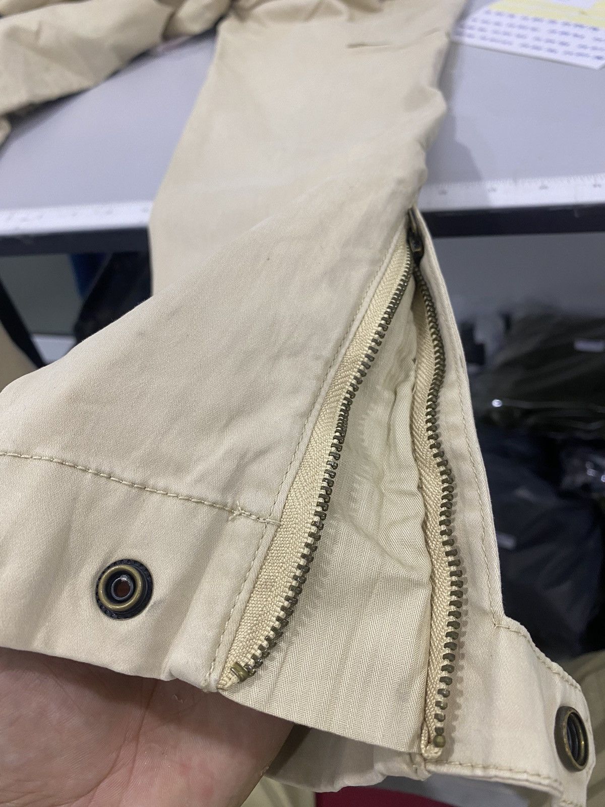Diesel DIESEL ADJUSTABLE BOTTOM ZIPPED Size US 34 / EU 50 - 6 Thumbnail