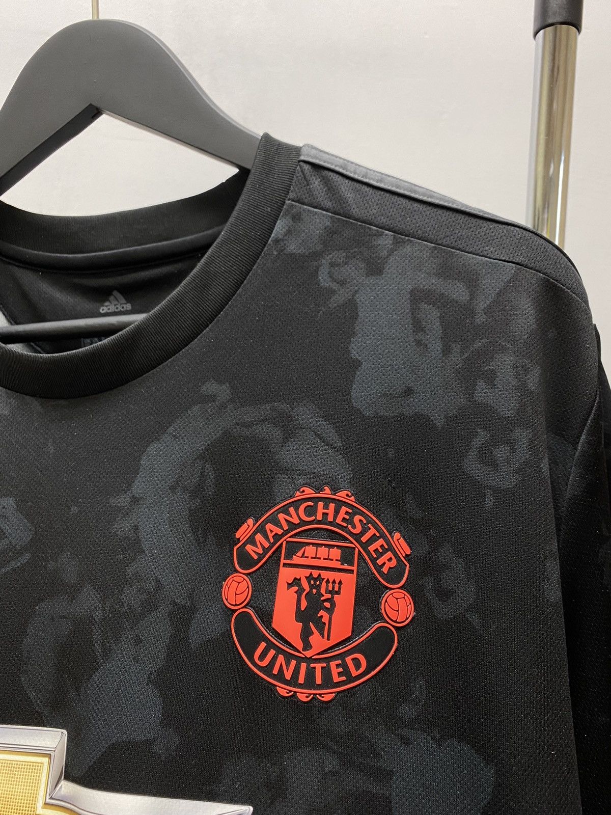 Adidas MANCHESTER UNITED ADIDAS 2019/2020 THIRD JERSEY Roses Size US XXL / EU 58 / 5 - 14 Thumbnail