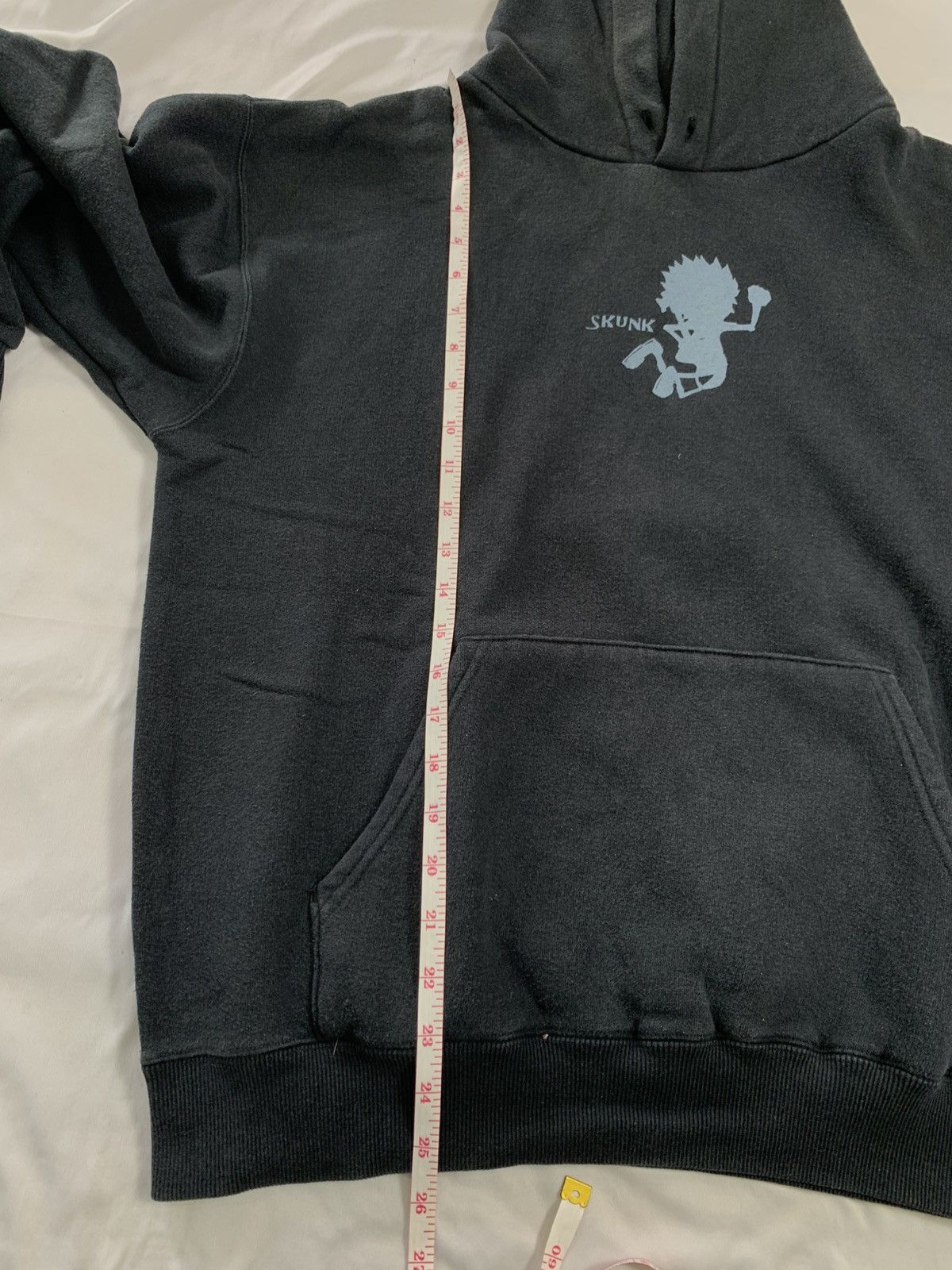 Anime Mischievous skunk hoodie emi nakayama Size US L / EU 52-54 / 3 - 10 Thumbnail