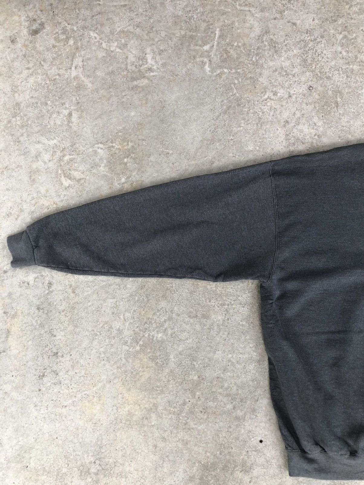 Nike Vintage Nike Embroidered Logo Sweatshirt Size US L / EU 52-54 / 3 - 11 Thumbnail