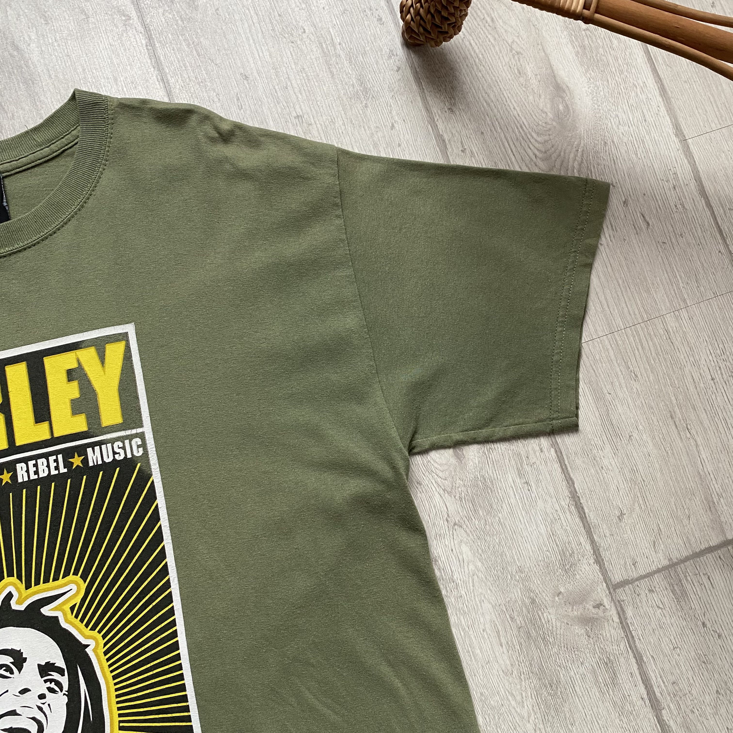 Bob Marley Vintage BOB MARLEY Faded tee licensed Zion y2k Rastafarian Size US L / EU 52-54 / 3 - 6 Thumbnail
