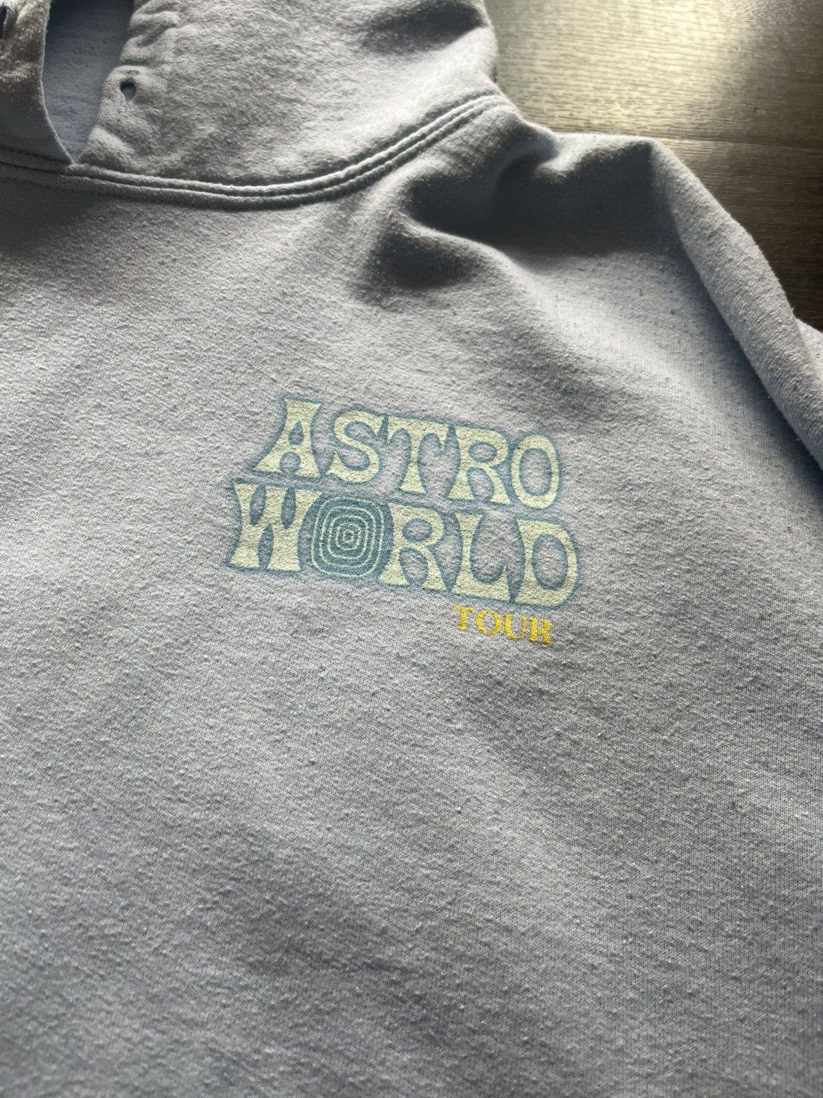 Travis Scott Astroworld Tour Staff Hoodie Size US M / EU 48-50 / 2 - 3 Thumbnail