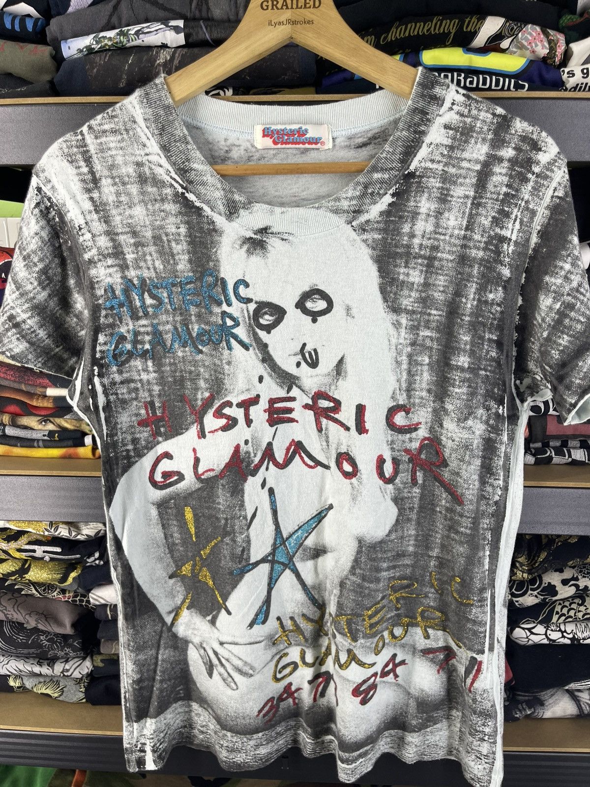 Hysteric Glamour Thrashed Vintage 90's Hysteric Glamour AOP Photoprint Tee Size ONE SIZE - 8 Thumbnail