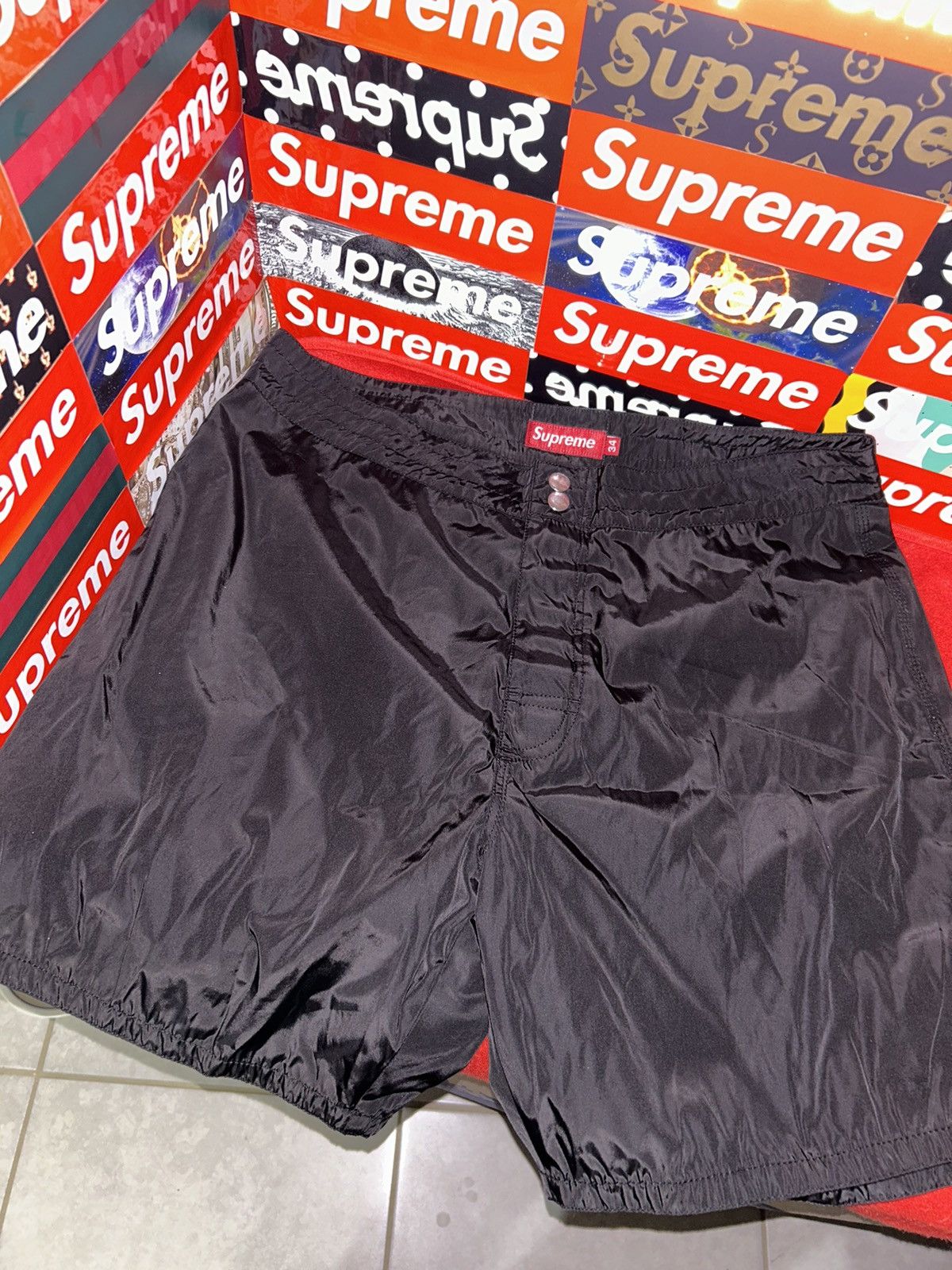 Supreme Supreme Wave Shorts SS11 size 34 Size US 34 / EU 50 - 1 Thumbnail