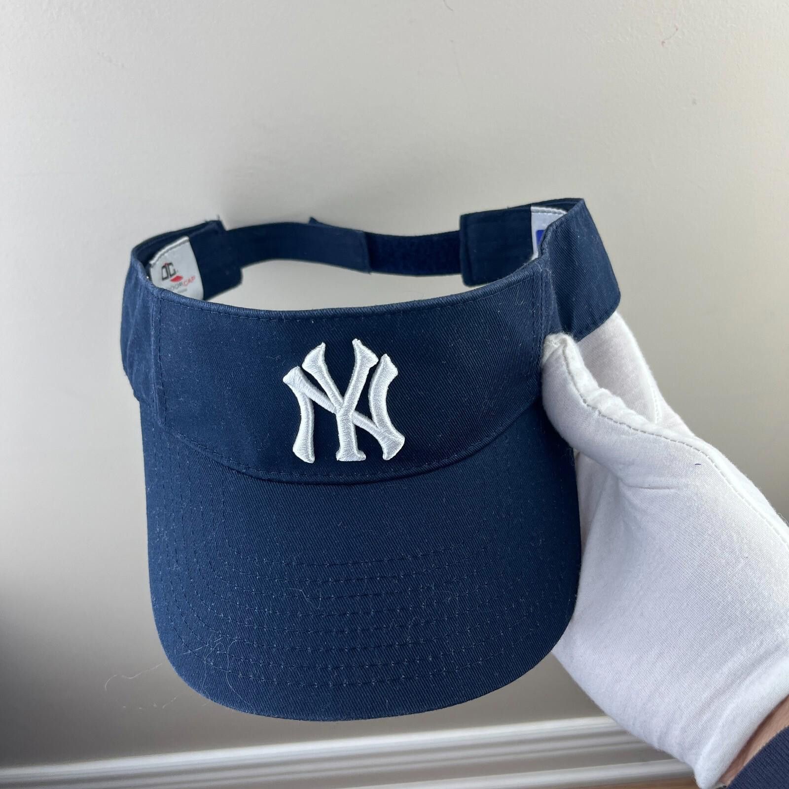 New York Yankees Vintage Y2K New York Yankees Visor Strapback Hat 90s Size ONE SIZE - 1 Thumbnail