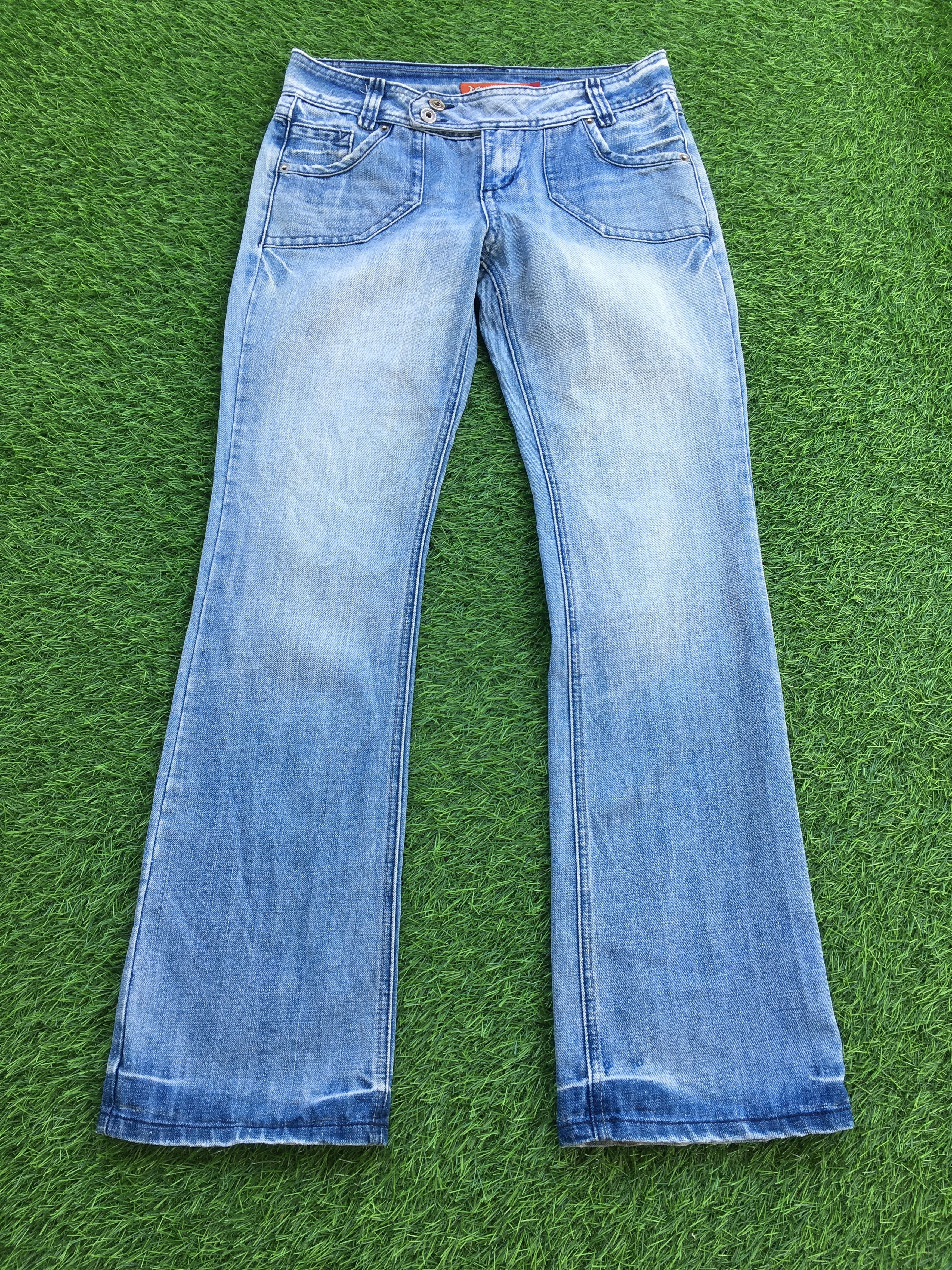 Designer × Jean Low Waist Distressed Bootcut Flare Jeans D-949 Size 28" / US 6 / IT 42 - 1 Thumbnail