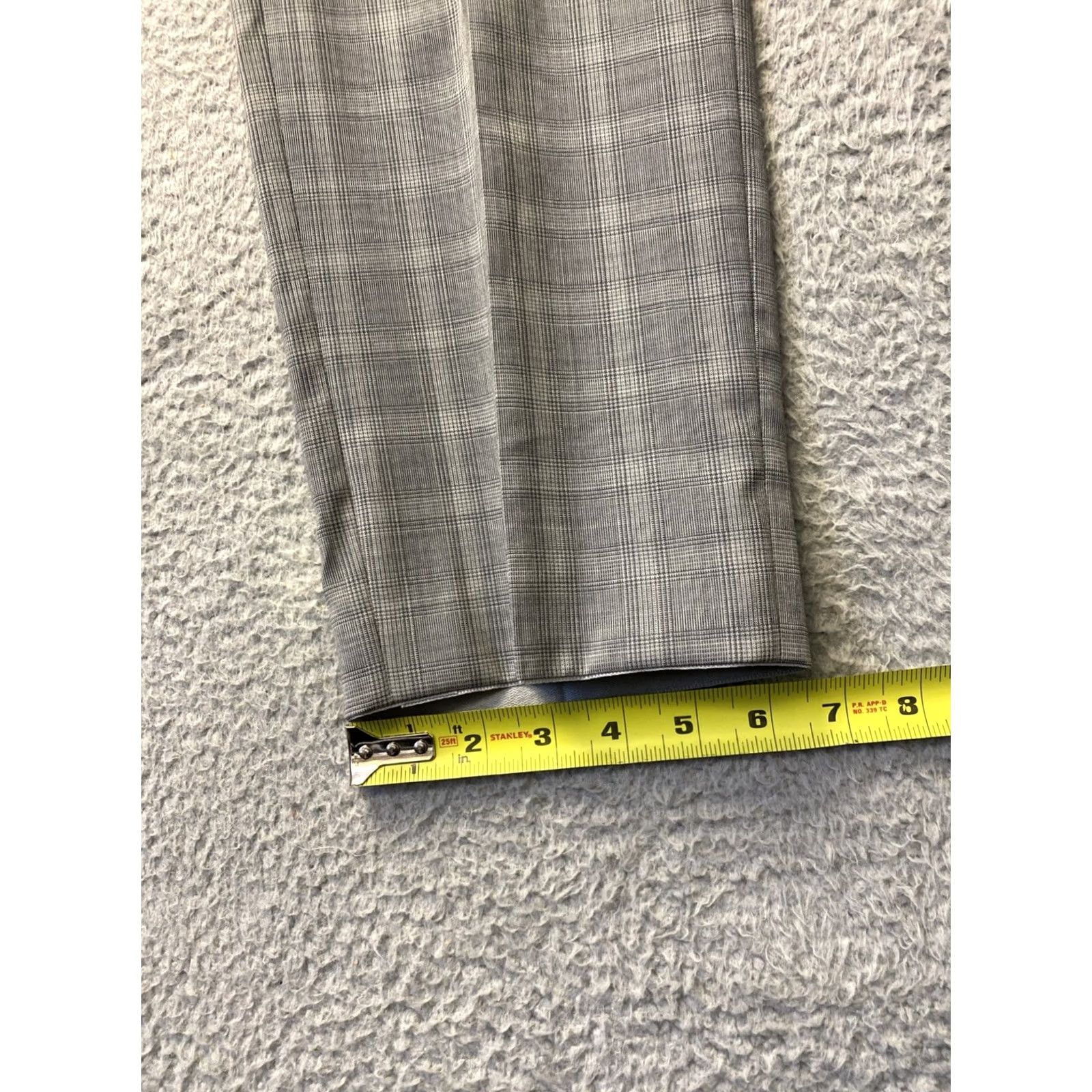Hugo Boss Hugo Boss Pants Dress Mens 33x33 Gray Plaid Wool Slim Zipper Front 33 Inseam Regular Crew City Wedding Preppy Stretch Boy? Size US 33 - 5 Thumbnail