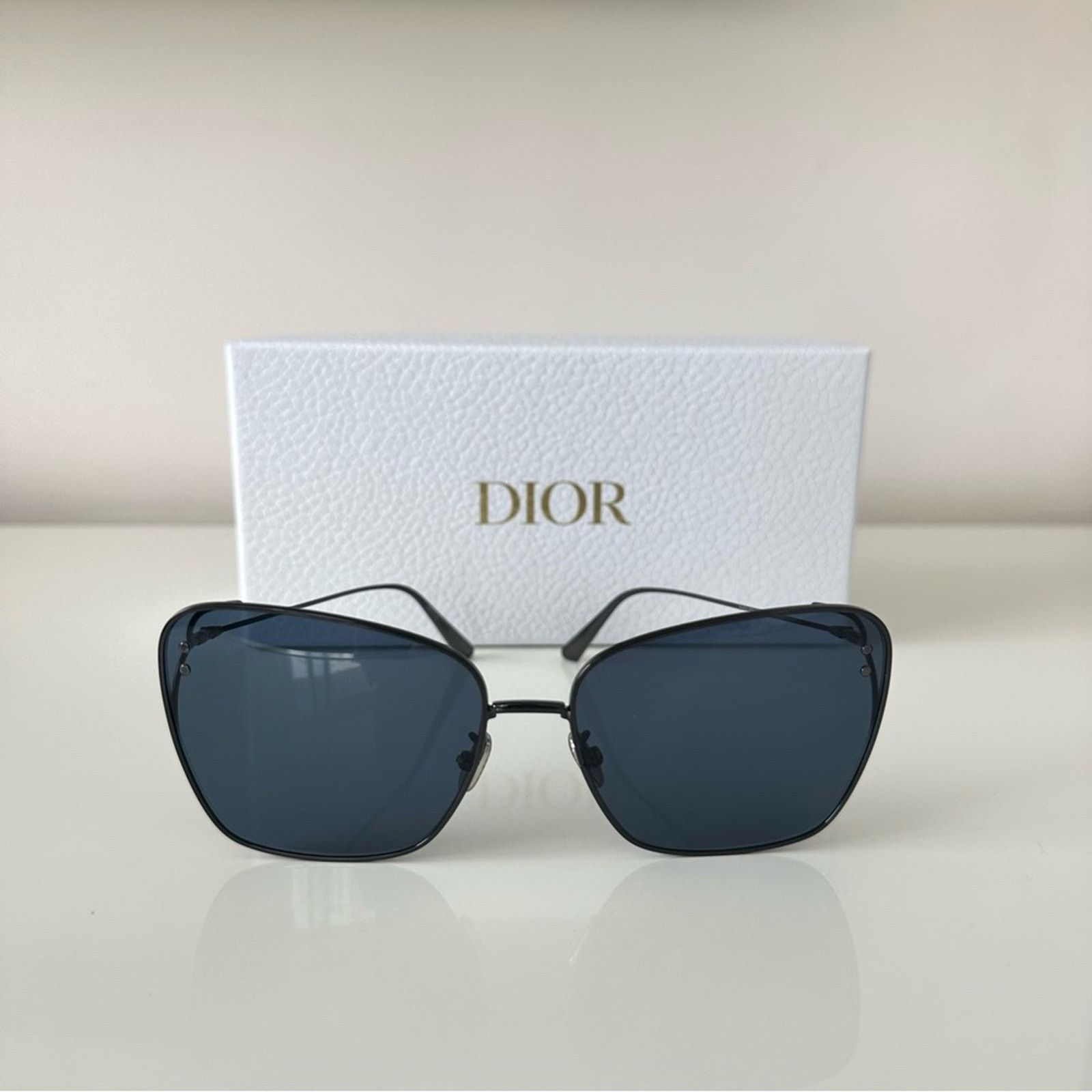 Dior NEW!!! Miss Dior B2U H4BO sunglasses Authentic Retail 610$ Size ONE SIZE - 1 Thumbnail